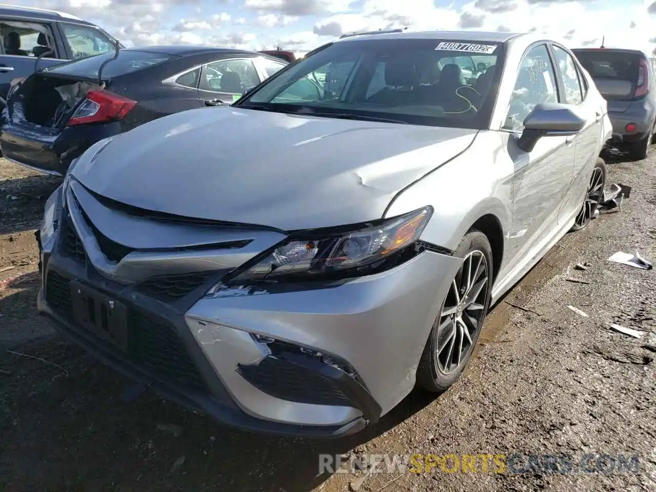 2 Photograph of a damaged car 4T1G11AK3NU009577 TOYOTA CAMRY 2022