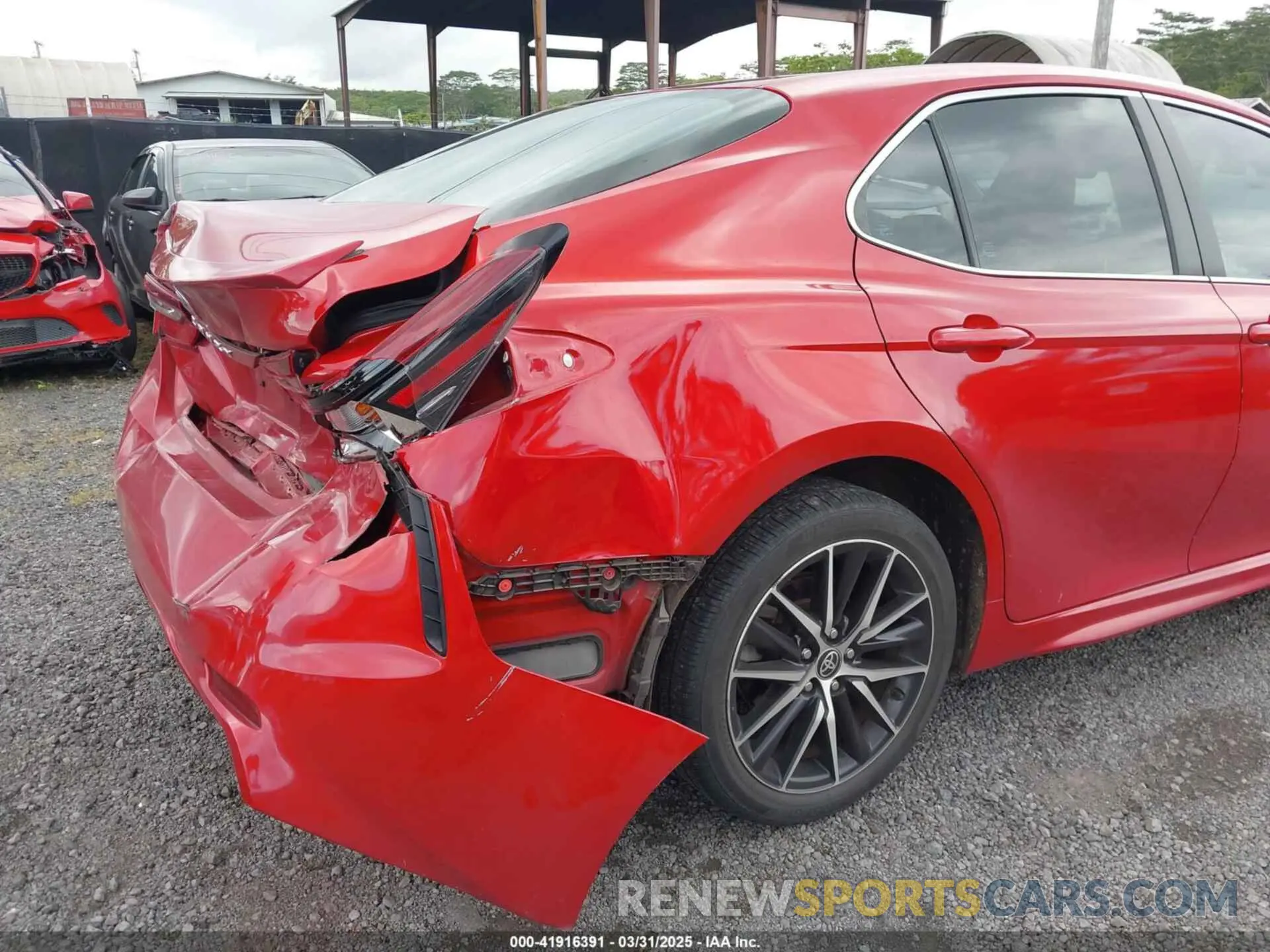 17 Photograph of a damaged car 4T1G11AK3NU013693 TOYOTA CAMRY 2022