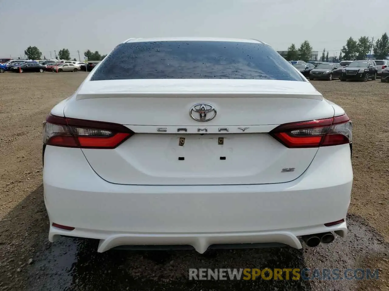 6 Photograph of a damaged car 4T1G11AK3NU029084 TOYOTA CAMRY 2022