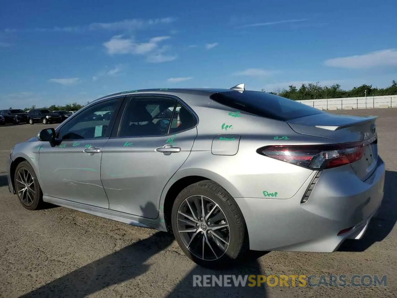 2 Photograph of a damaged car 4T1G11AK3NU051666 TOYOTA CAMRY 2022