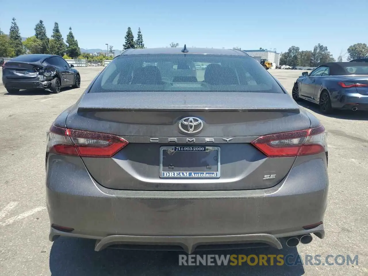 6 Photograph of a damaged car 4T1G11AK3NU062070 TOYOTA CAMRY 2022
