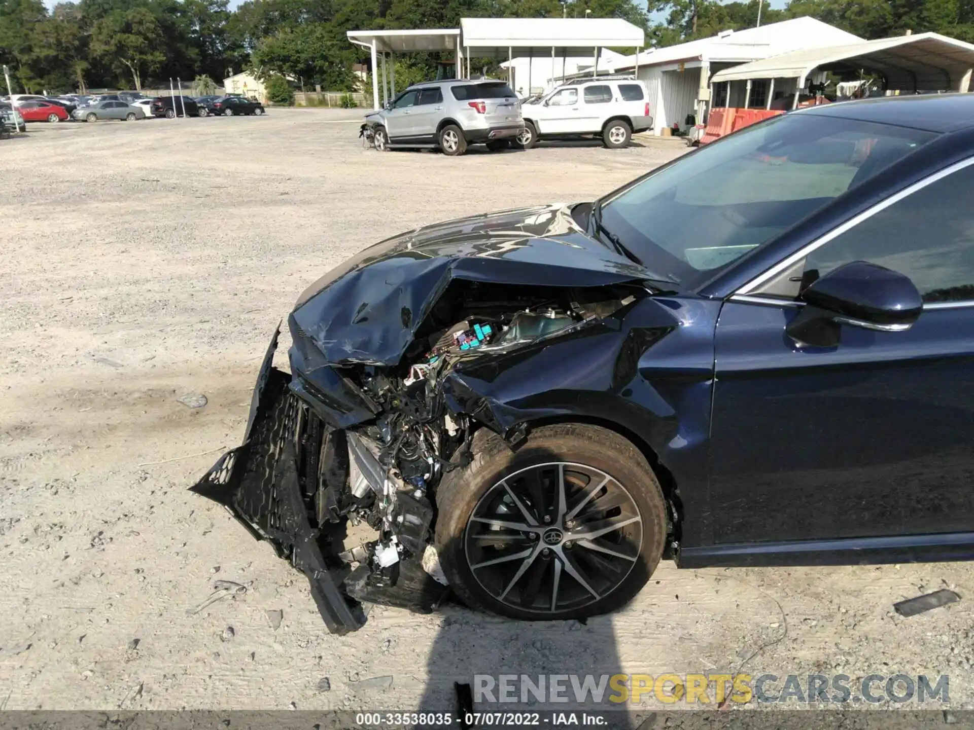 6 Photograph of a damaged car 4T1G11AK3NU628633 TOYOTA CAMRY 2022