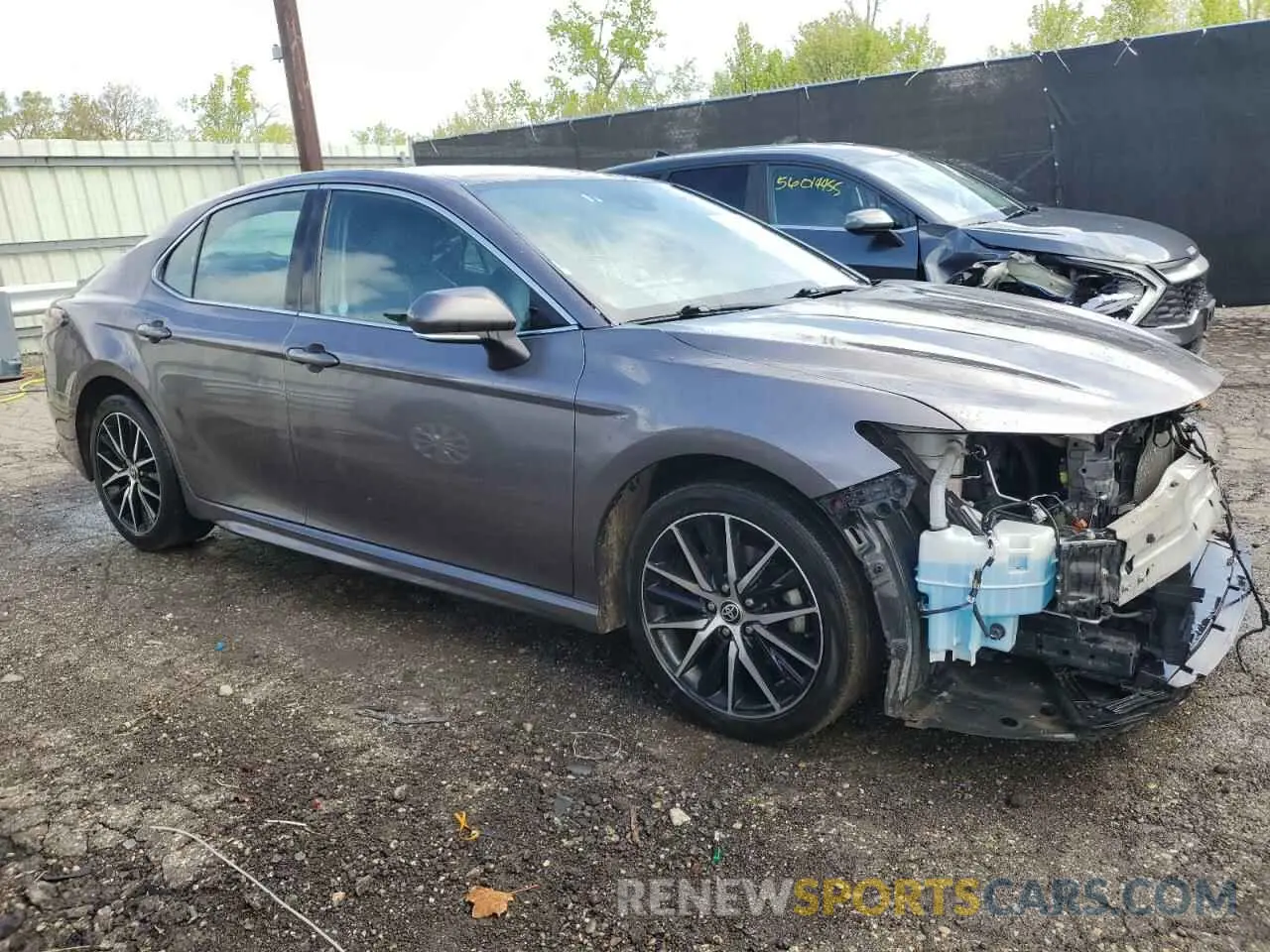 4 Photograph of a damaged car 4T1G11AK3NU628874 TOYOTA CAMRY 2022