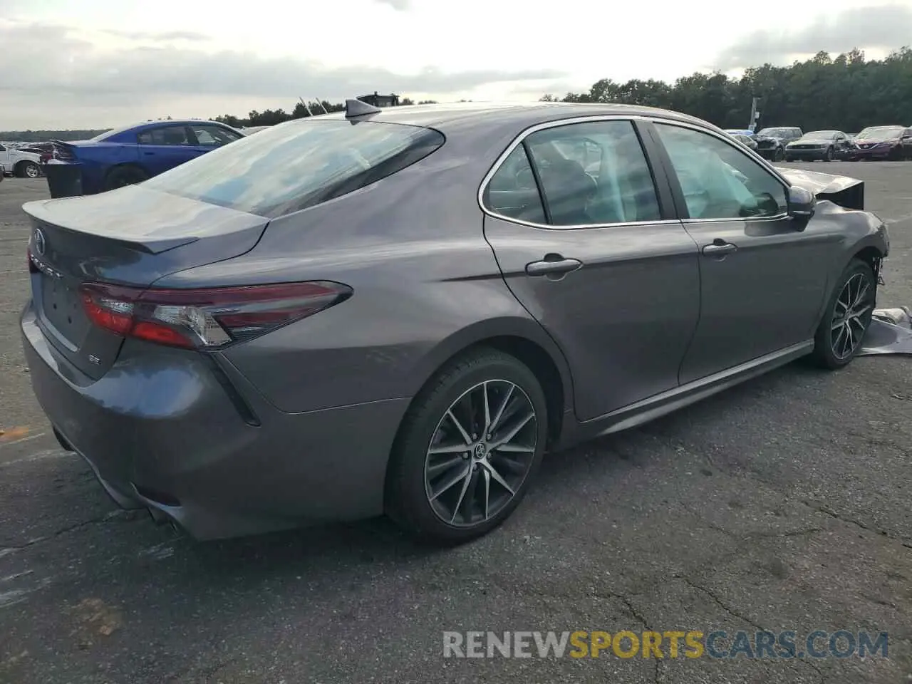 3 Photograph of a damaged car 4T1G11AK3NU631886 TOYOTA CAMRY 2022