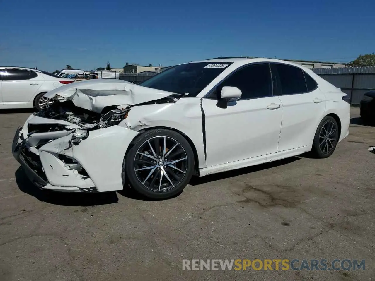 1 Photograph of a damaged car 4T1G11AK3NU638112 TOYOTA CAMRY 2022