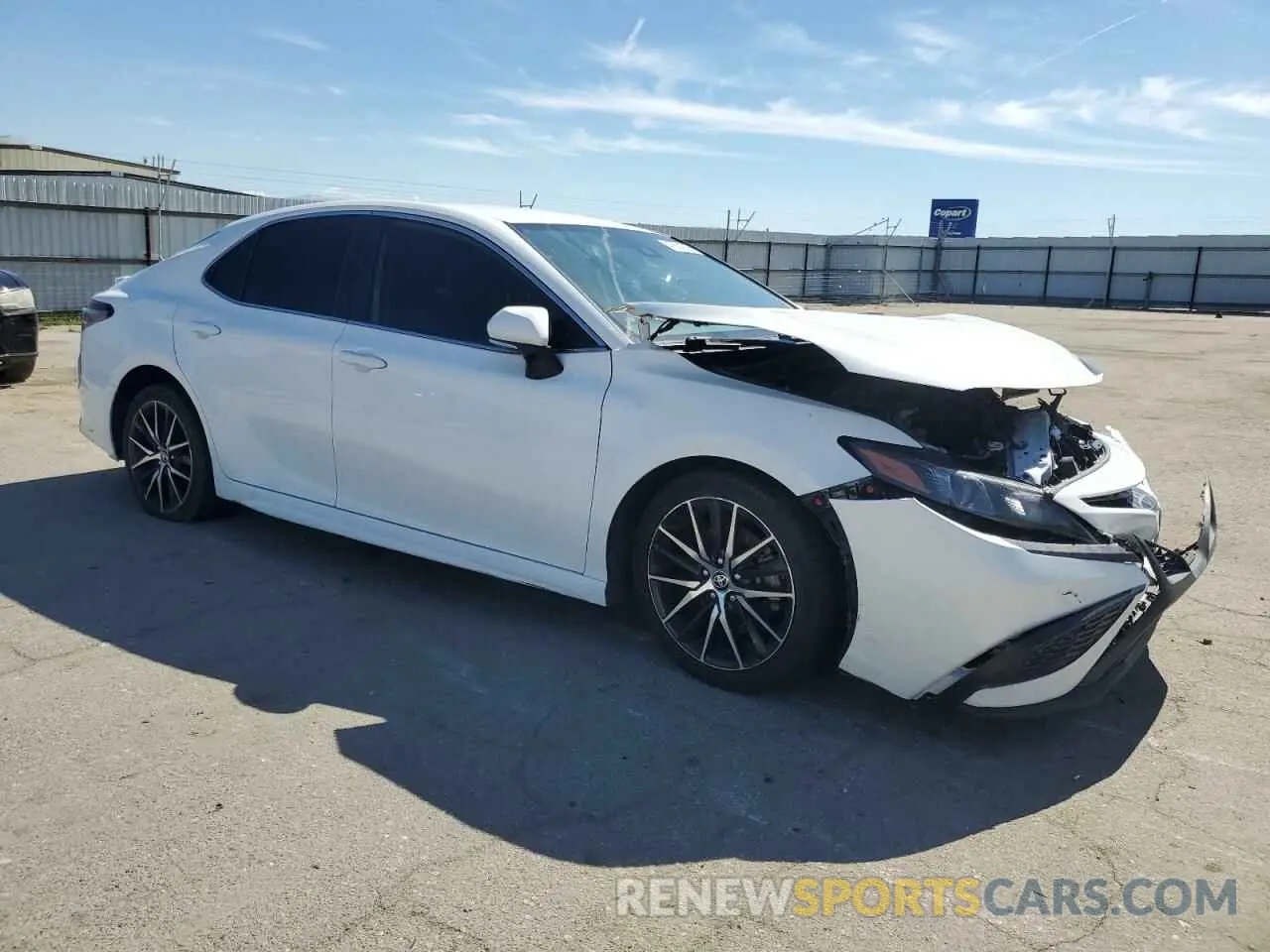 4 Photograph of a damaged car 4T1G11AK3NU638112 TOYOTA CAMRY 2022
