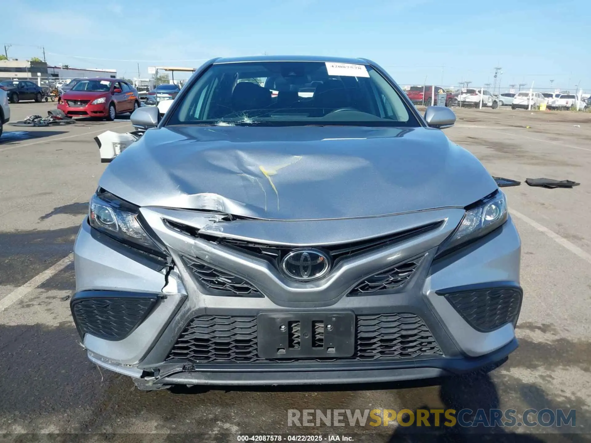12 Photograph of a damaged car 4T1G11AK3NU638448 TOYOTA CAMRY 2022