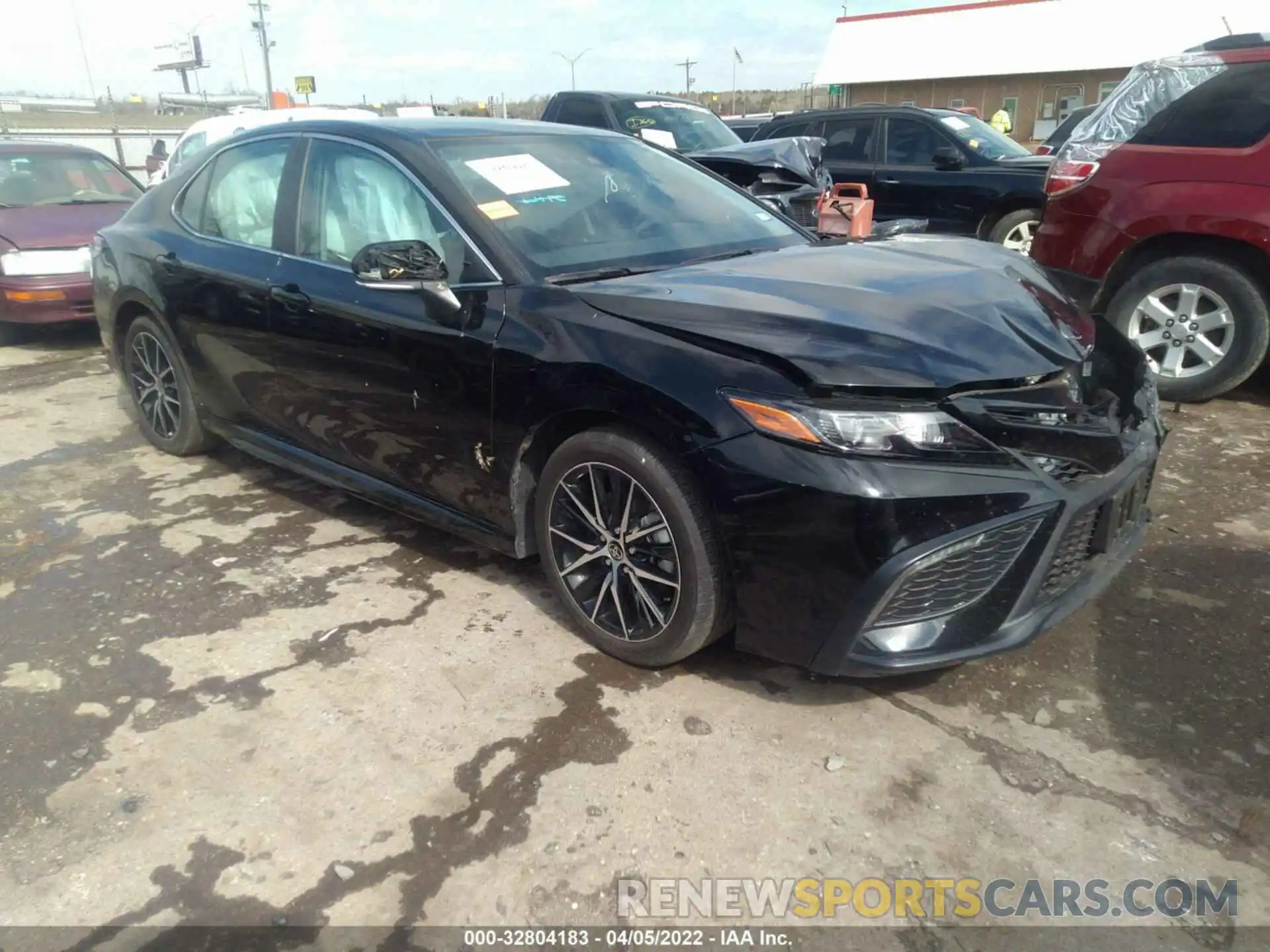 1 Photograph of a damaged car 4T1G11AK3NU638479 TOYOTA CAMRY 2022