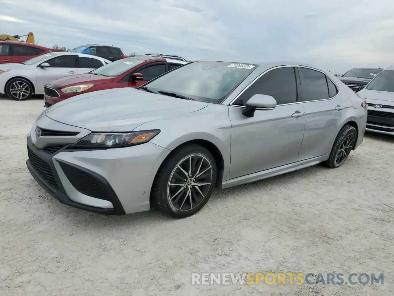 1 Photograph of a damaged car 4T1G11AK3NU646338 TOYOTA CAMRY 2022