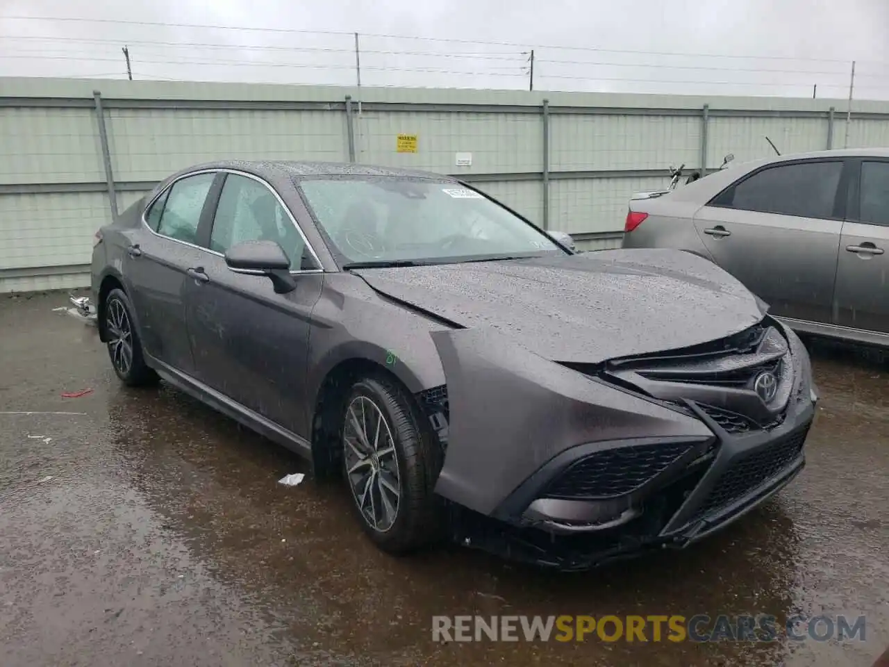 1 Photograph of a damaged car 4T1G11AK3NU646680 TOYOTA CAMRY 2022