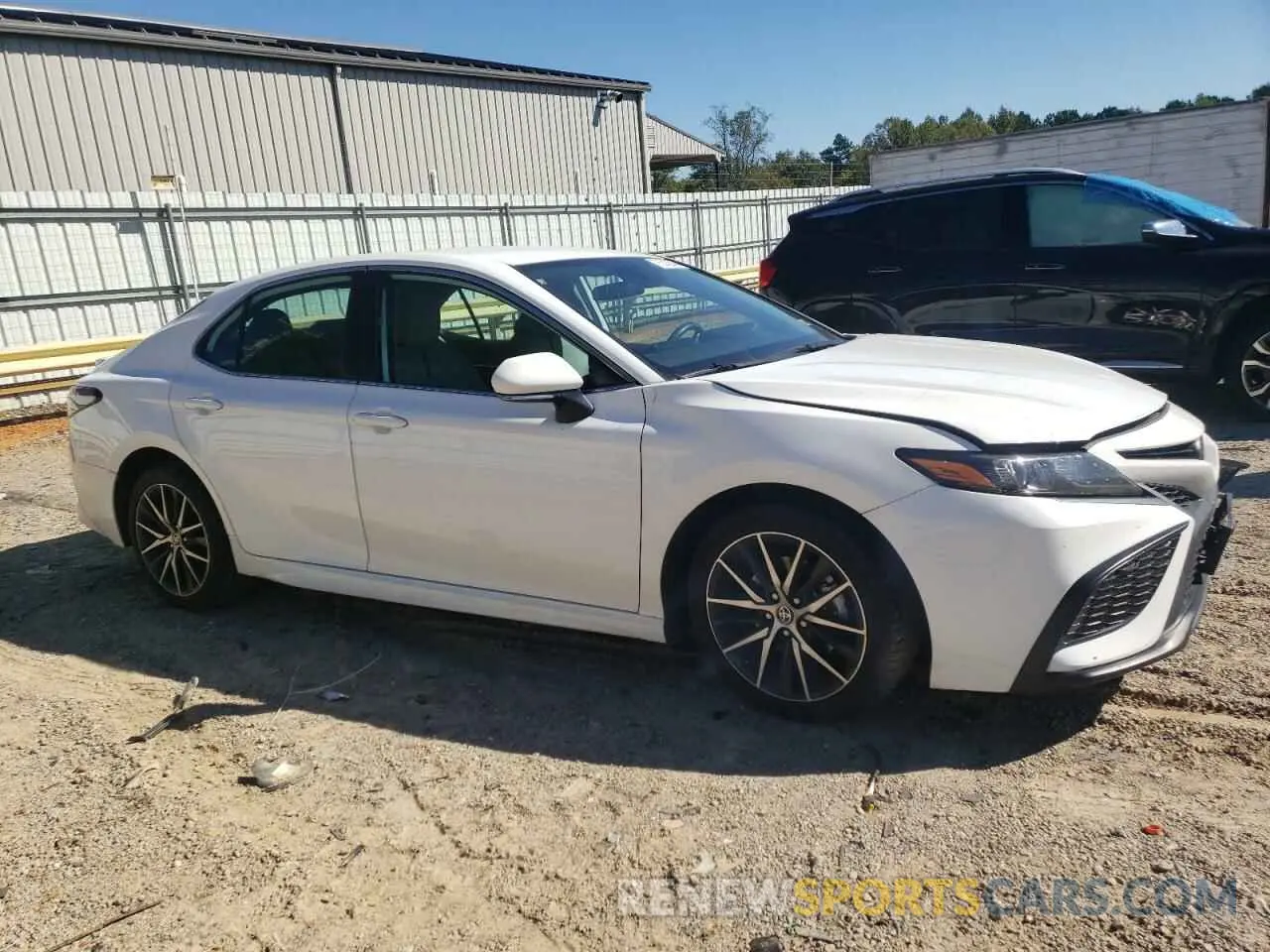 4 Photograph of a damaged car 4T1G11AK3NU647120 TOYOTA CAMRY 2022