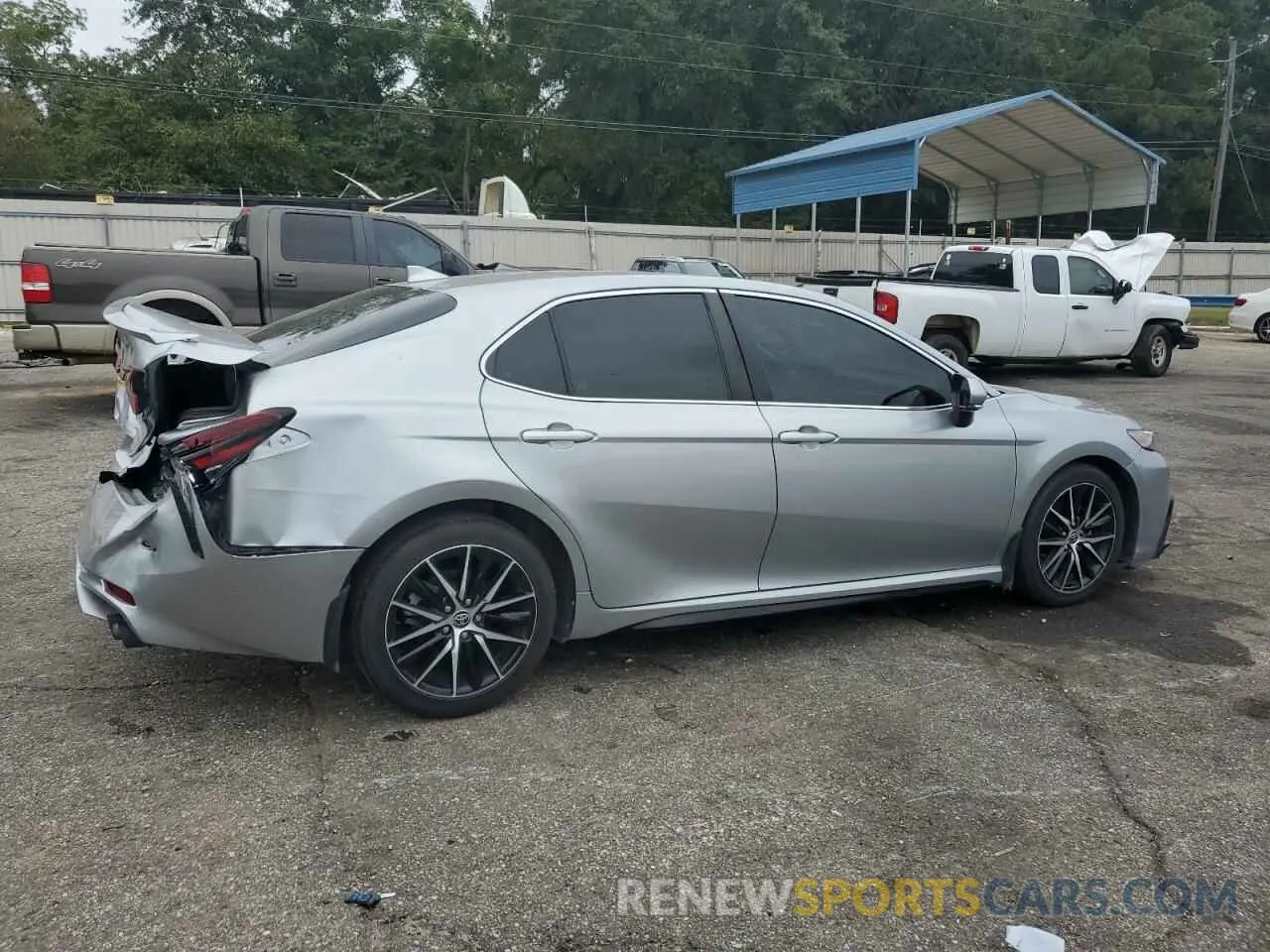 3 Photograph of a damaged car 4T1G11AK3NU655802 TOYOTA CAMRY 2022