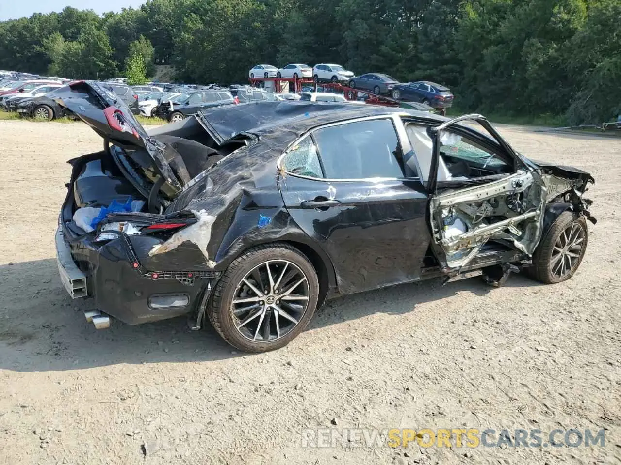 3 Photograph of a damaged car 4T1G11AK3NU666881 TOYOTA CAMRY 2022