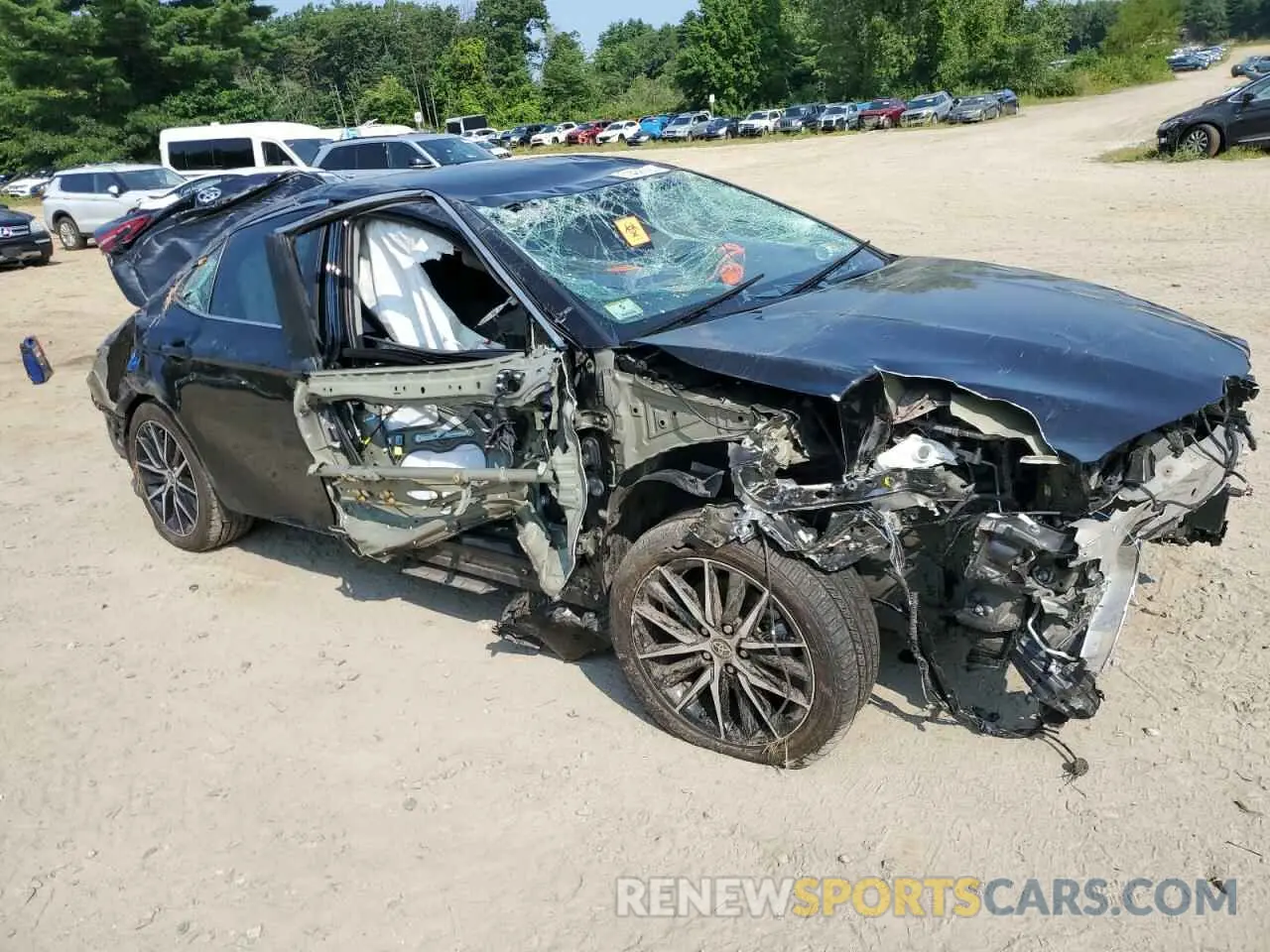 4 Photograph of a damaged car 4T1G11AK3NU666881 TOYOTA CAMRY 2022