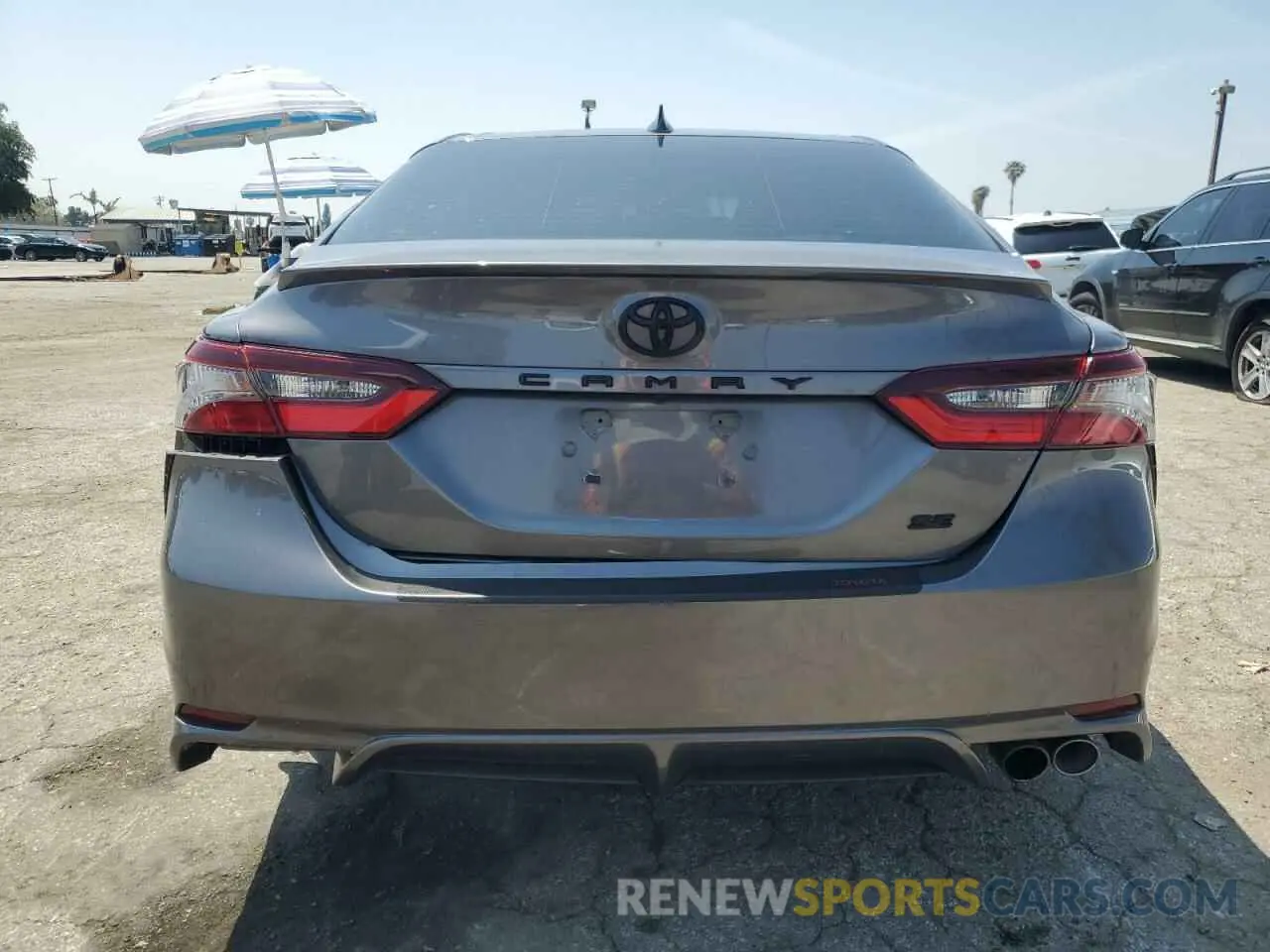 6 Photograph of a damaged car 4T1G11AK3NU673524 TOYOTA CAMRY 2022