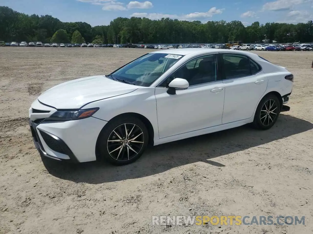 1 Photograph of a damaged car 4T1G11AK3NU682174 TOYOTA CAMRY 2022