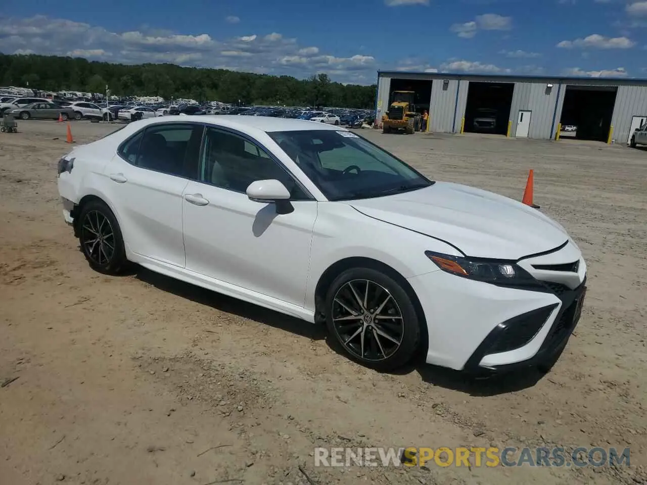 4 Photograph of a damaged car 4T1G11AK3NU682174 TOYOTA CAMRY 2022