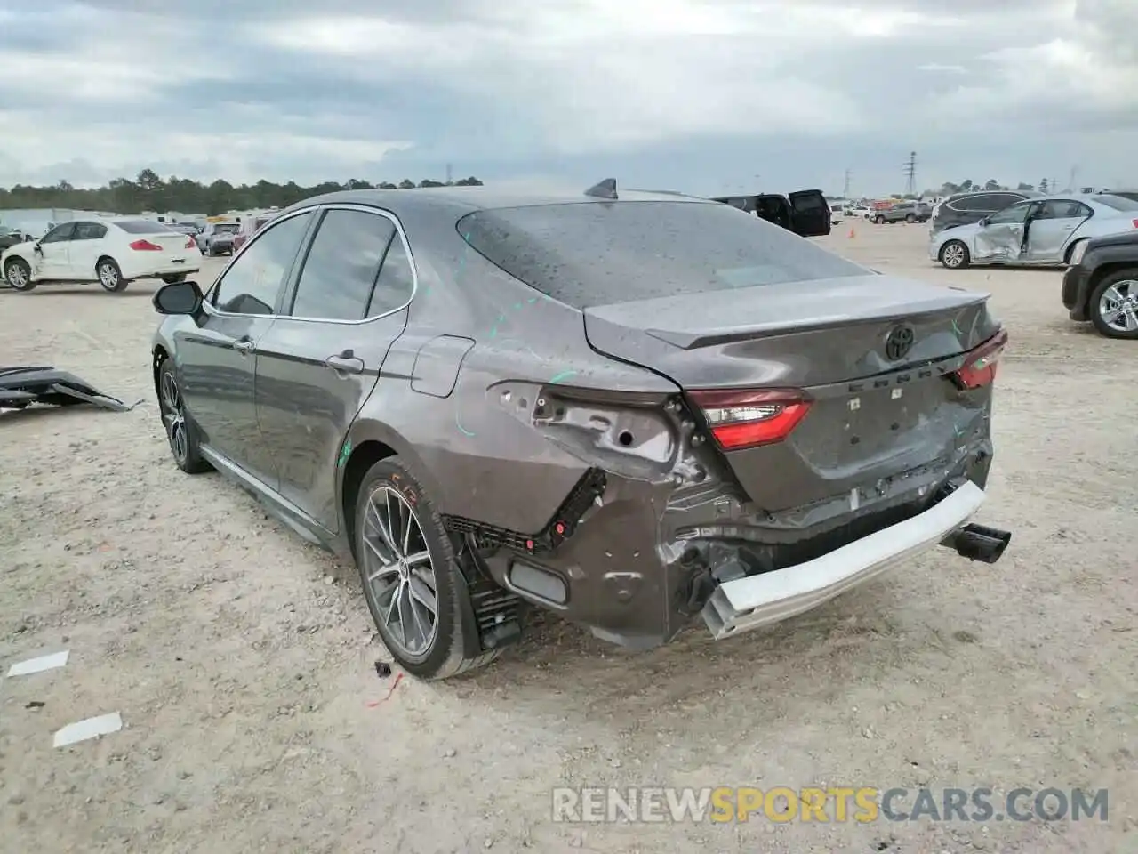 3 Photograph of a damaged car 4T1G11AK3NU711656 TOYOTA CAMRY 2022