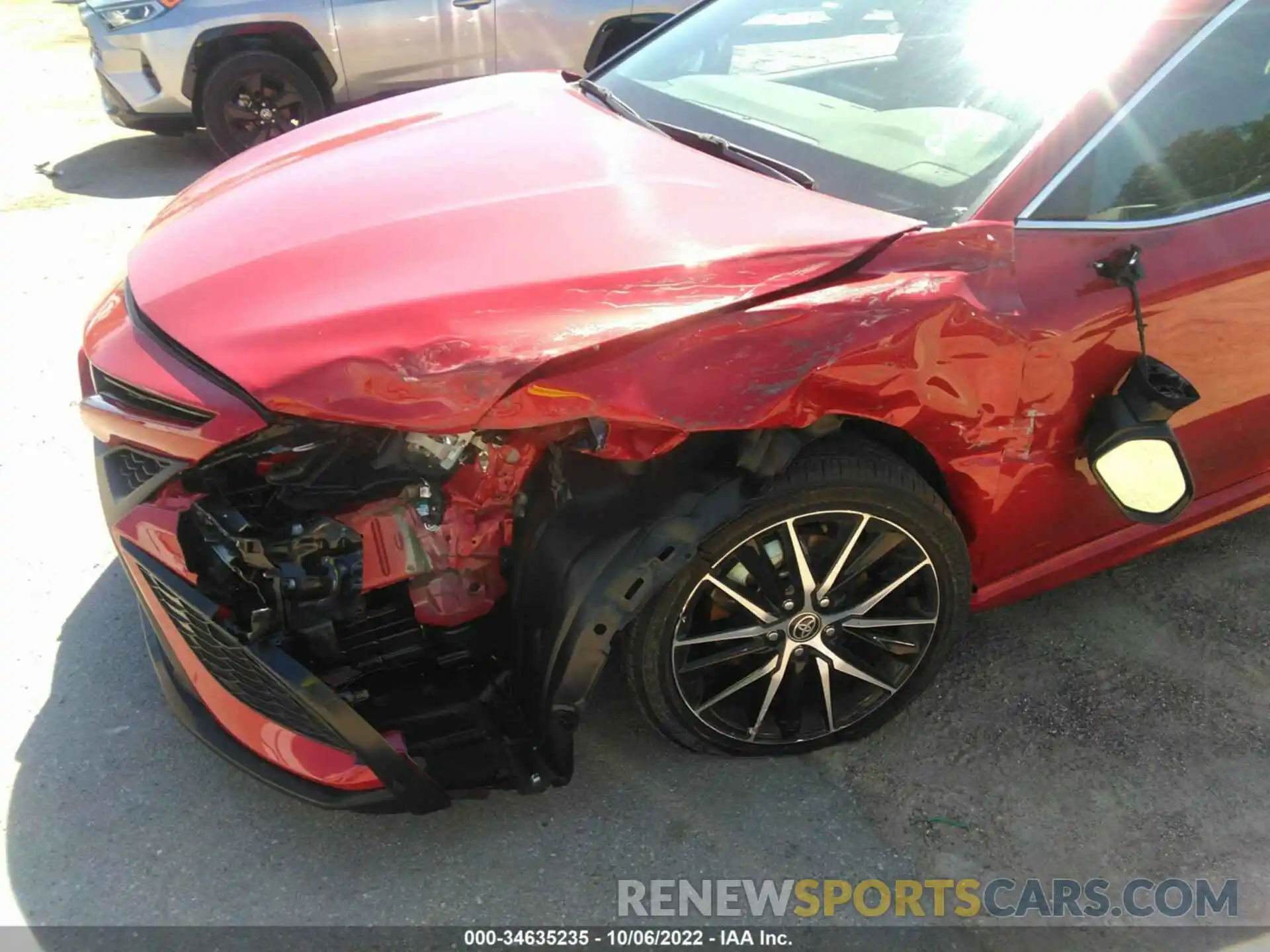 6 Photograph of a damaged car 4T1G11AK4NU012570 TOYOTA CAMRY 2022