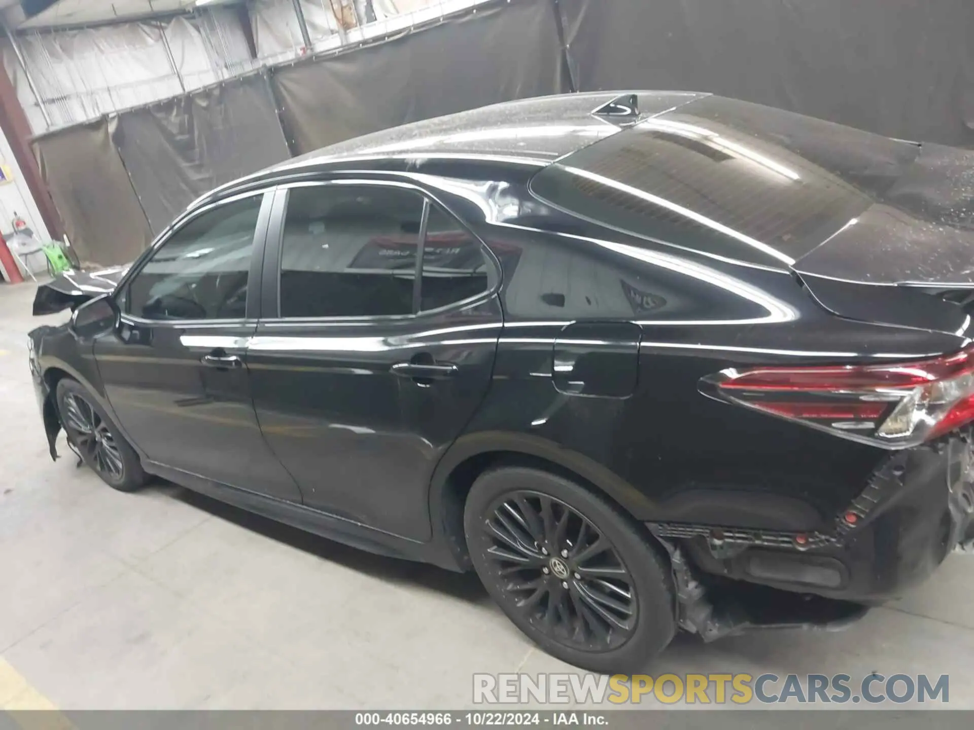 15 Photograph of a damaged car 4T1G11AK4NU017588 TOYOTA CAMRY 2022