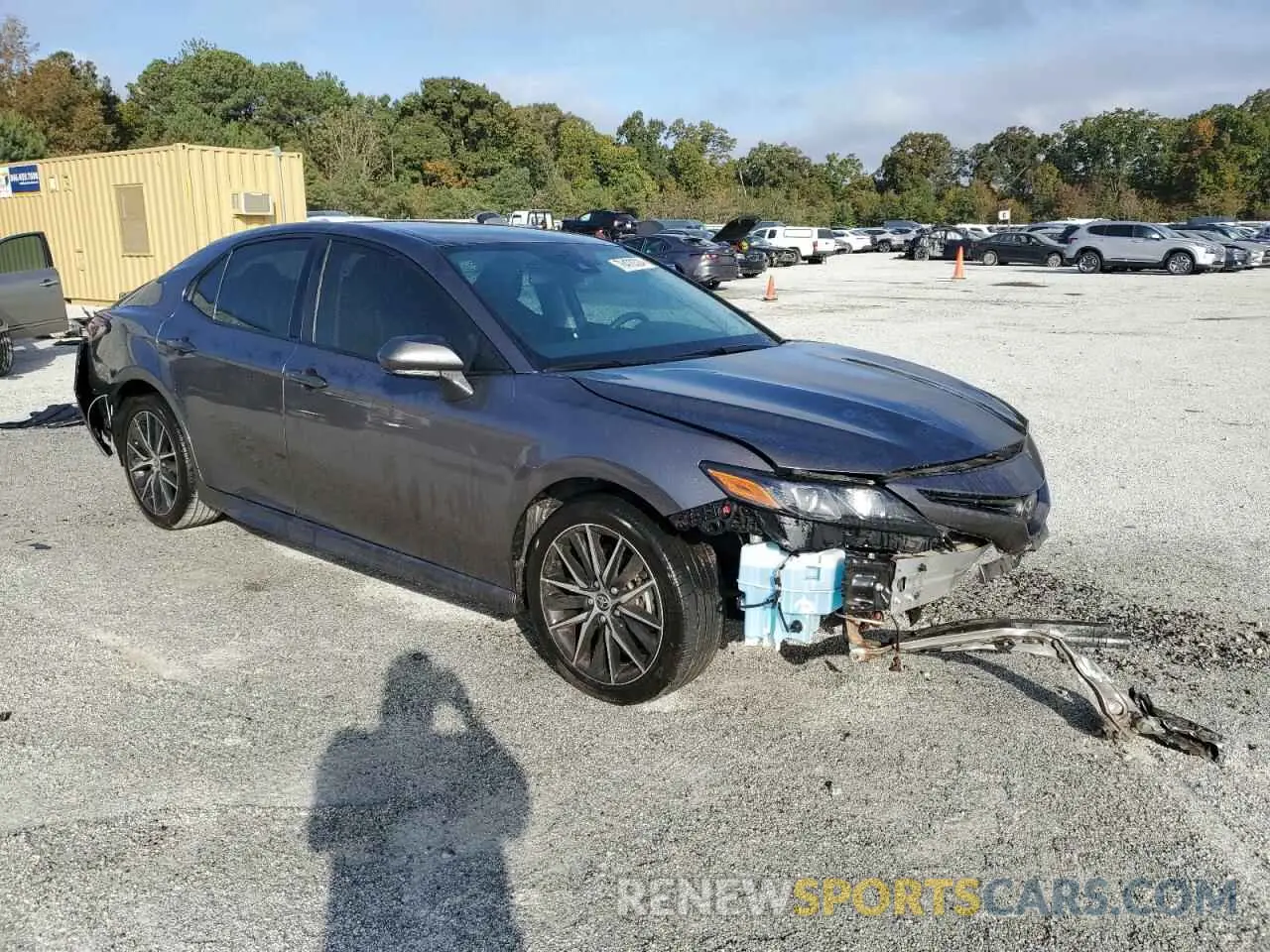4 Photograph of a damaged car 4T1G11AK4NU043396 TOYOTA CAMRY 2022