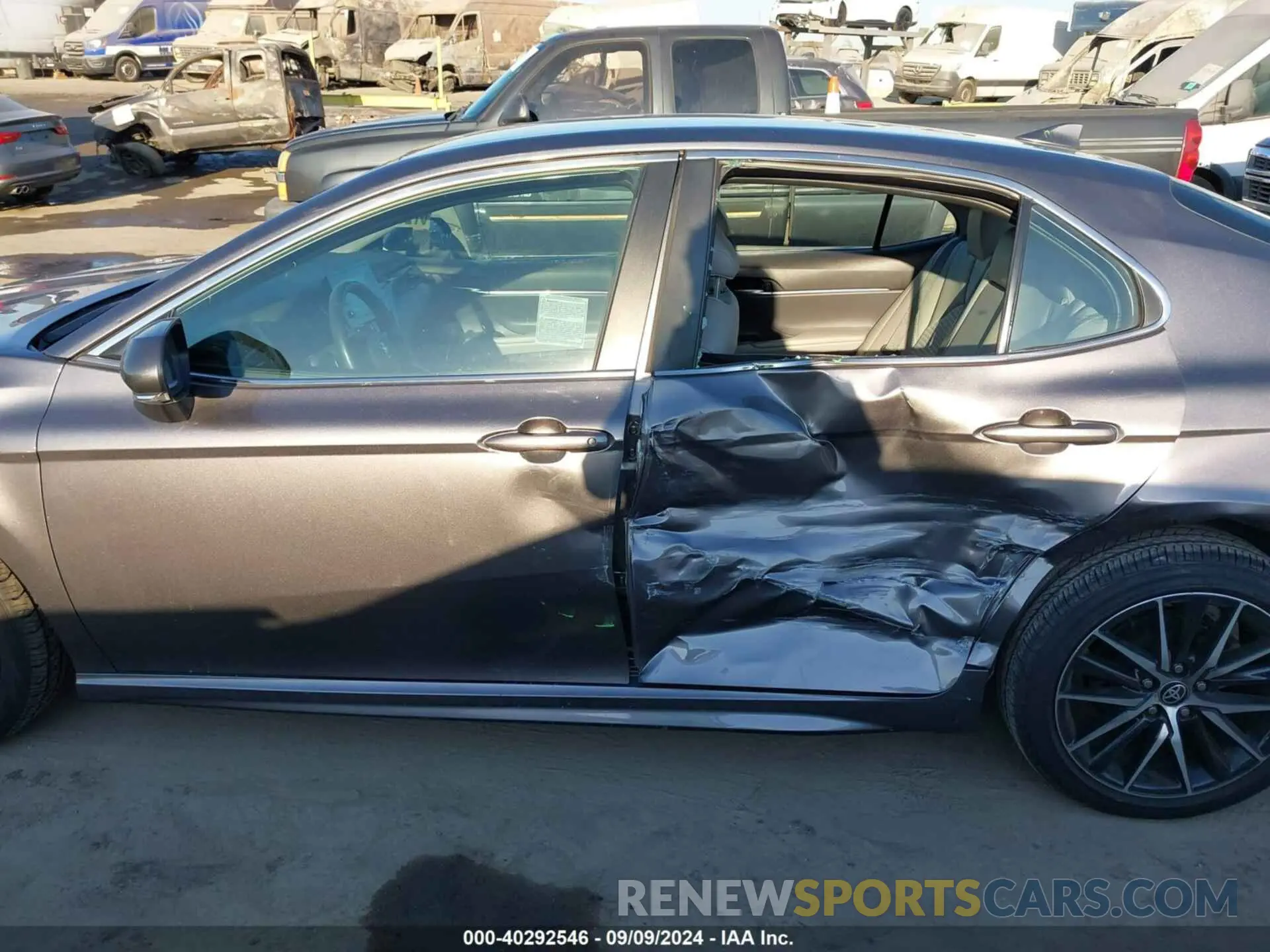 14 Photograph of a damaged car 4T1G11AK4NU044418 TOYOTA CAMRY 2022