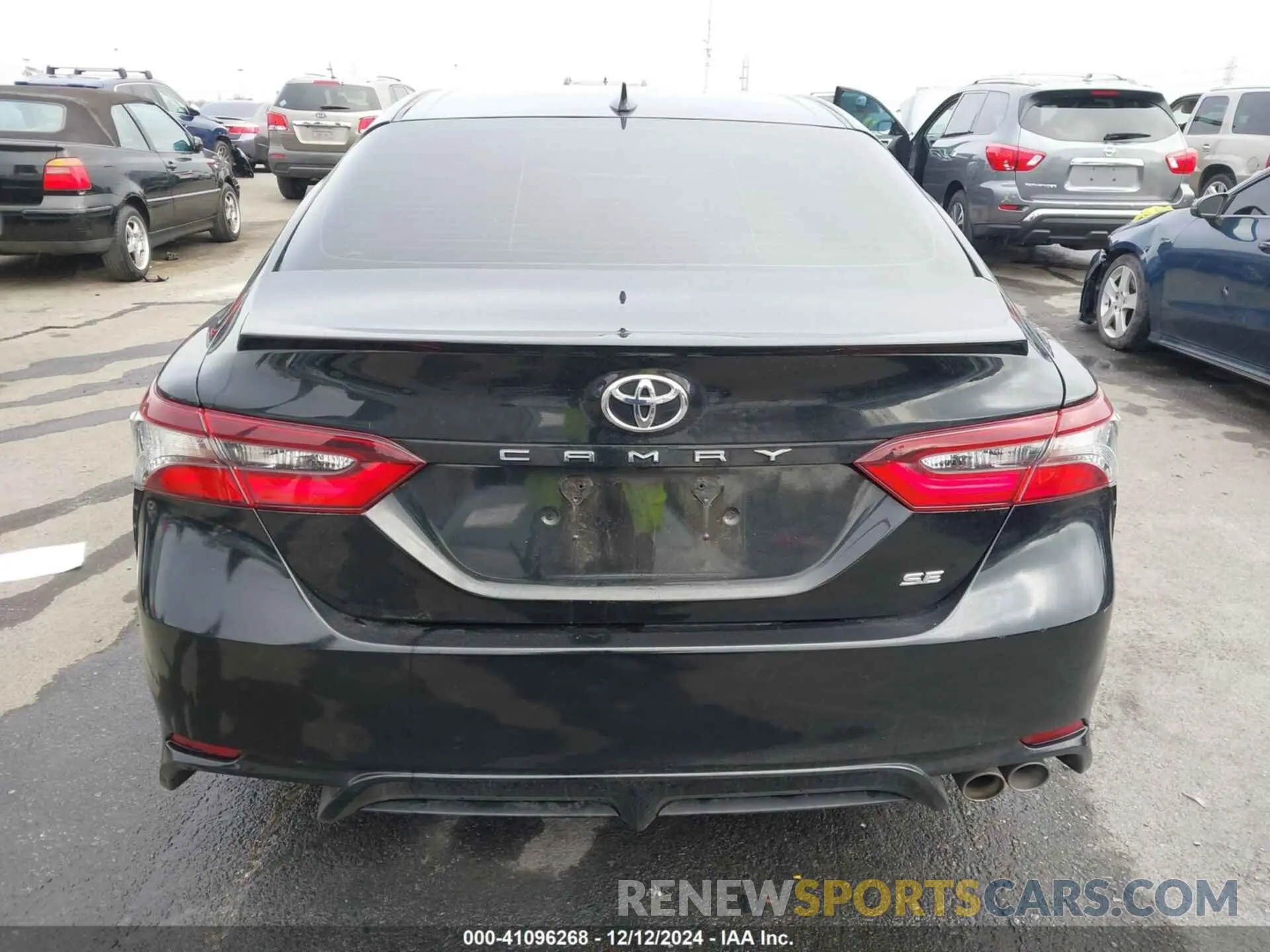 16 Photograph of a damaged car 4T1G11AK4NU044757 TOYOTA CAMRY 2022