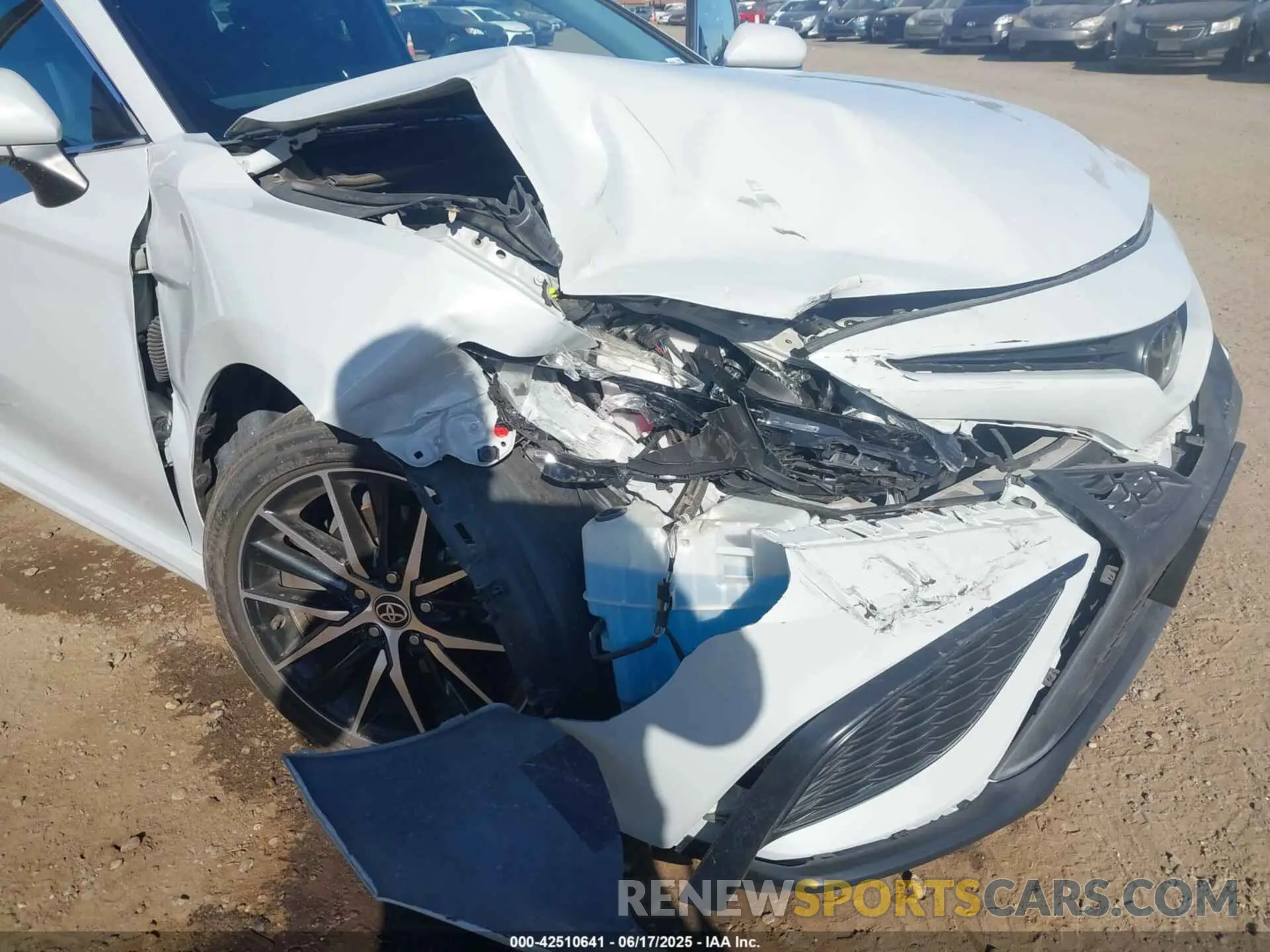 6 Photograph of a damaged car 4T1G11AK4NU046766 TOYOTA CAMRY 2022
