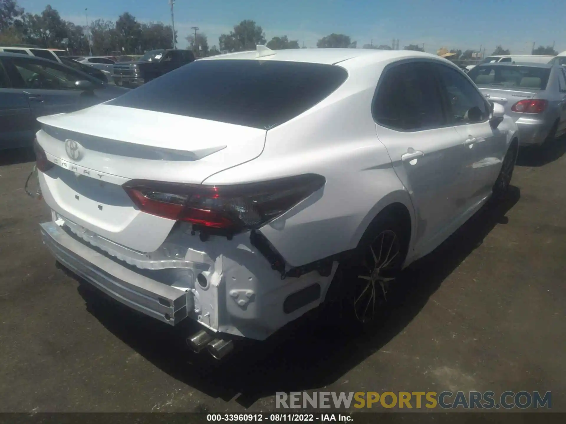 4 Photograph of a damaged car 4T1G11AK4NU051840 TOYOTA CAMRY 2022