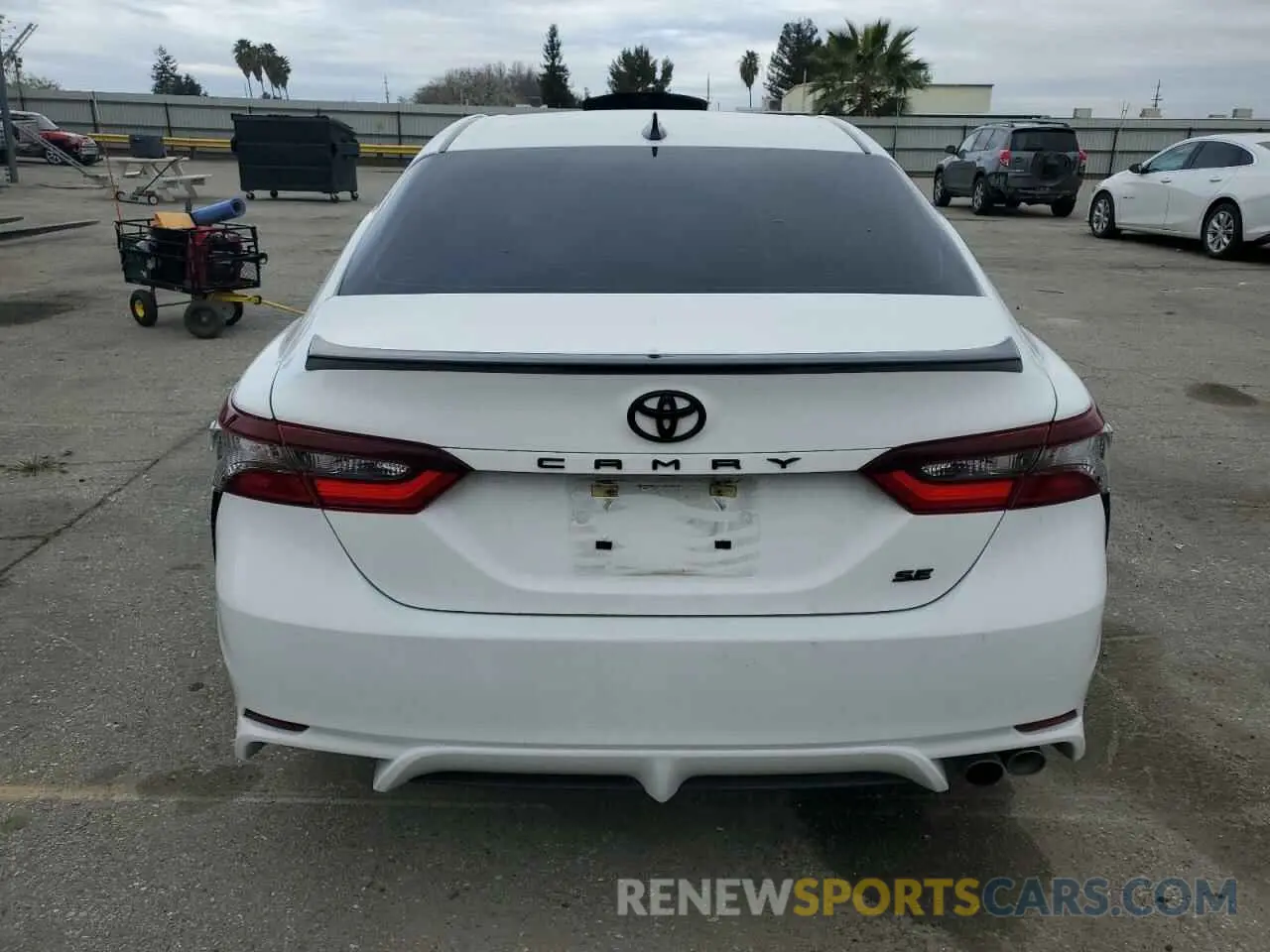 6 Photograph of a damaged car 4T1G11AK4NU056889 TOYOTA CAMRY 2022