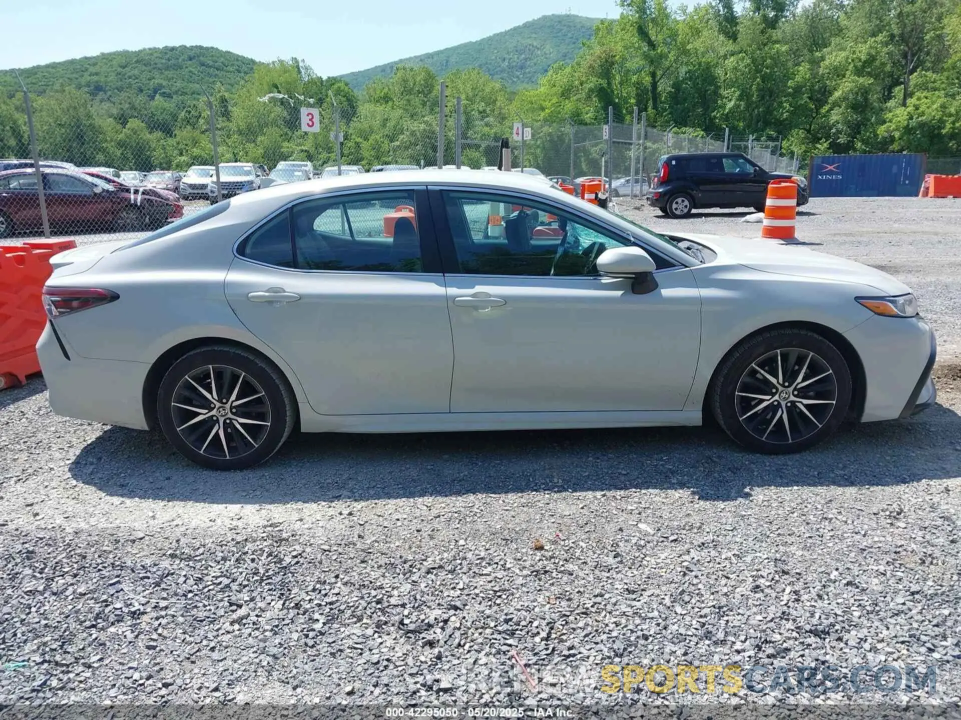 14 Photograph of a damaged car 4T1G11AK4NU063700 TOYOTA CAMRY 2022