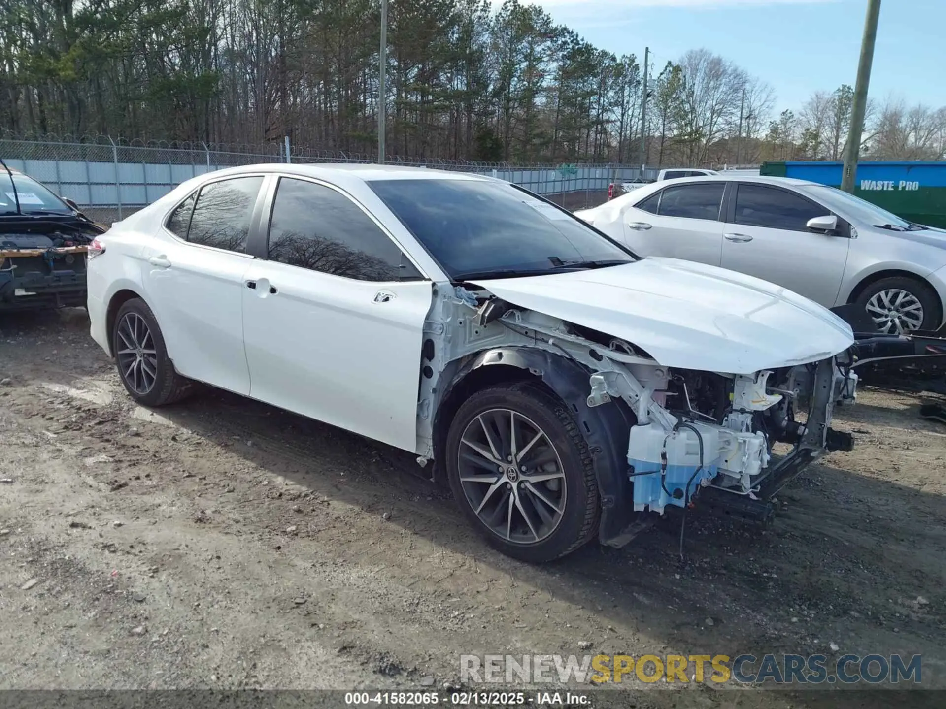 1 Photograph of a damaged car 4T1G11AK4NU620329 TOYOTA CAMRY 2022