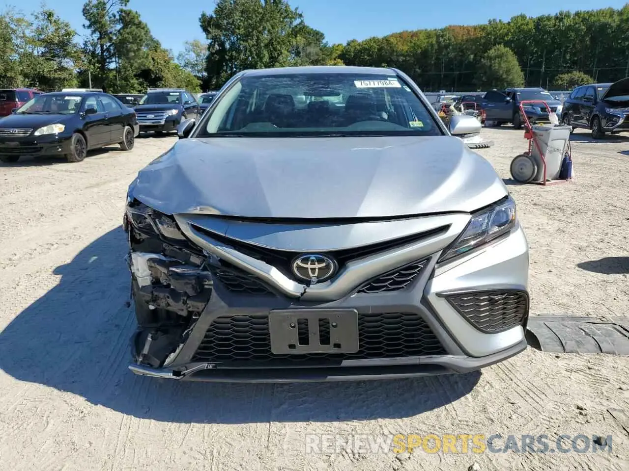 5 Photograph of a damaged car 4T1G11AK4NU623067 TOYOTA CAMRY 2022