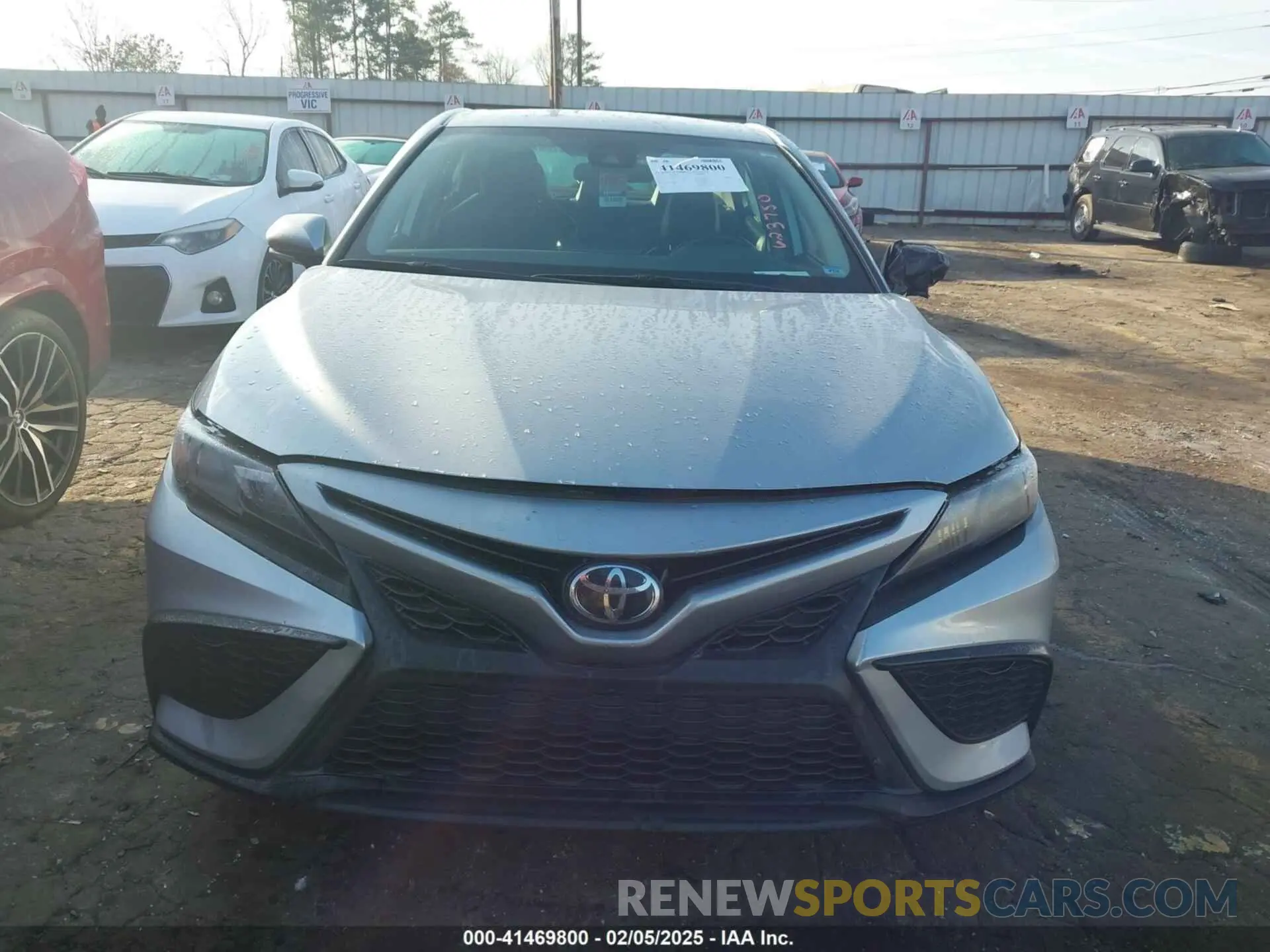 12 Photograph of a damaged car 4T1G11AK4NU623750 TOYOTA CAMRY 2022