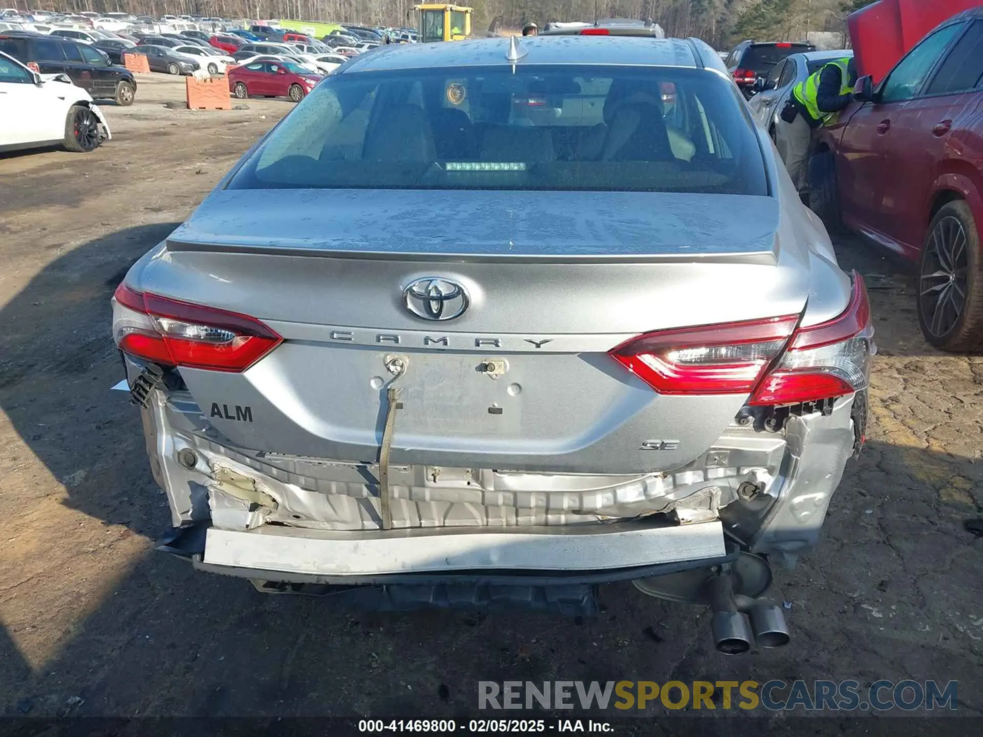 16 Photograph of a damaged car 4T1G11AK4NU623750 TOYOTA CAMRY 2022