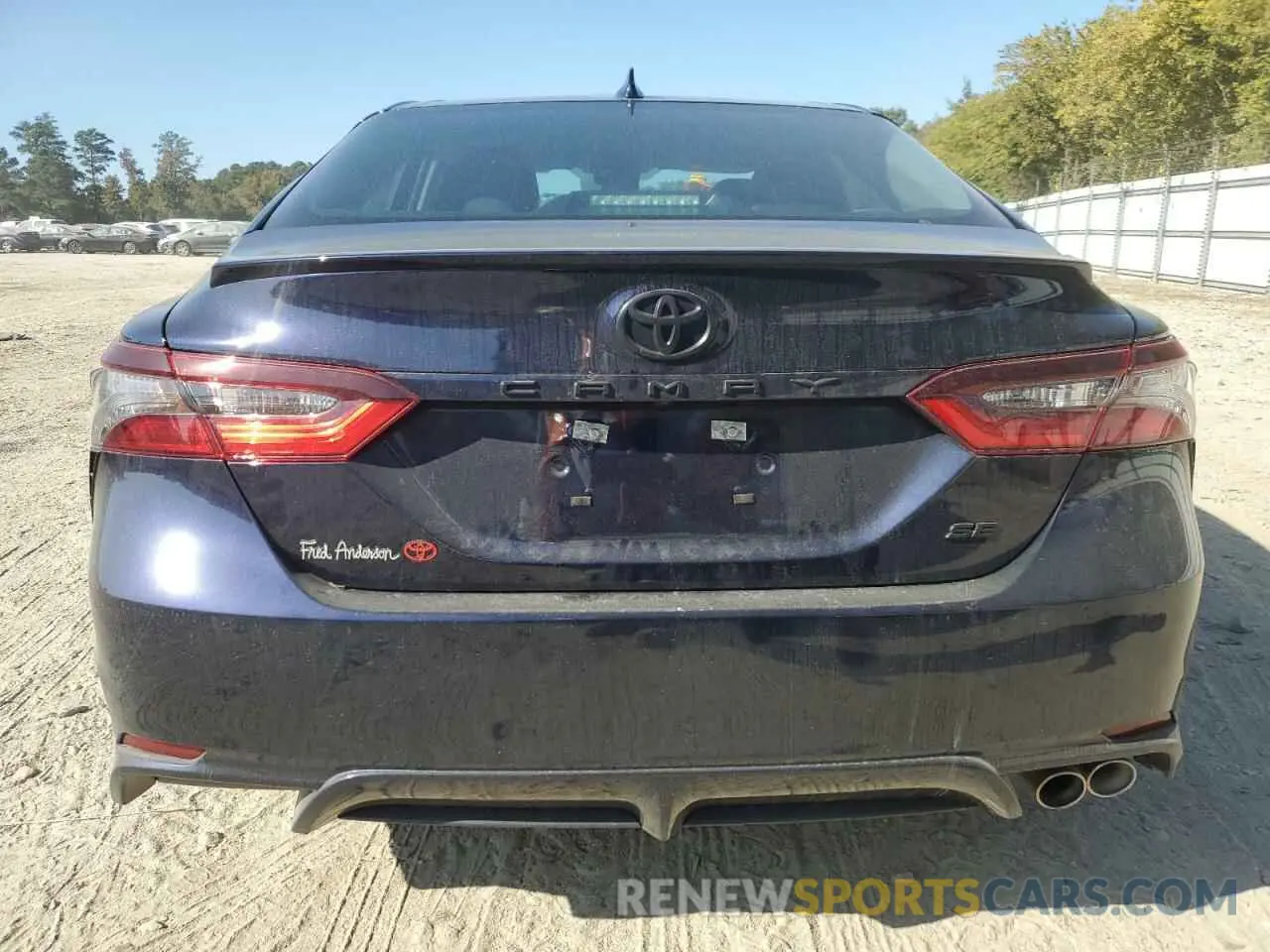 6 Photograph of a damaged car 4T1G11AK4NU630973 TOYOTA CAMRY 2022