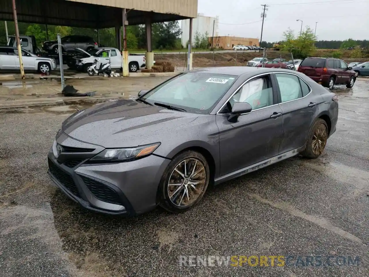 2 Photograph of a damaged car 4T1G11AK4NU633453 TOYOTA CAMRY 2022