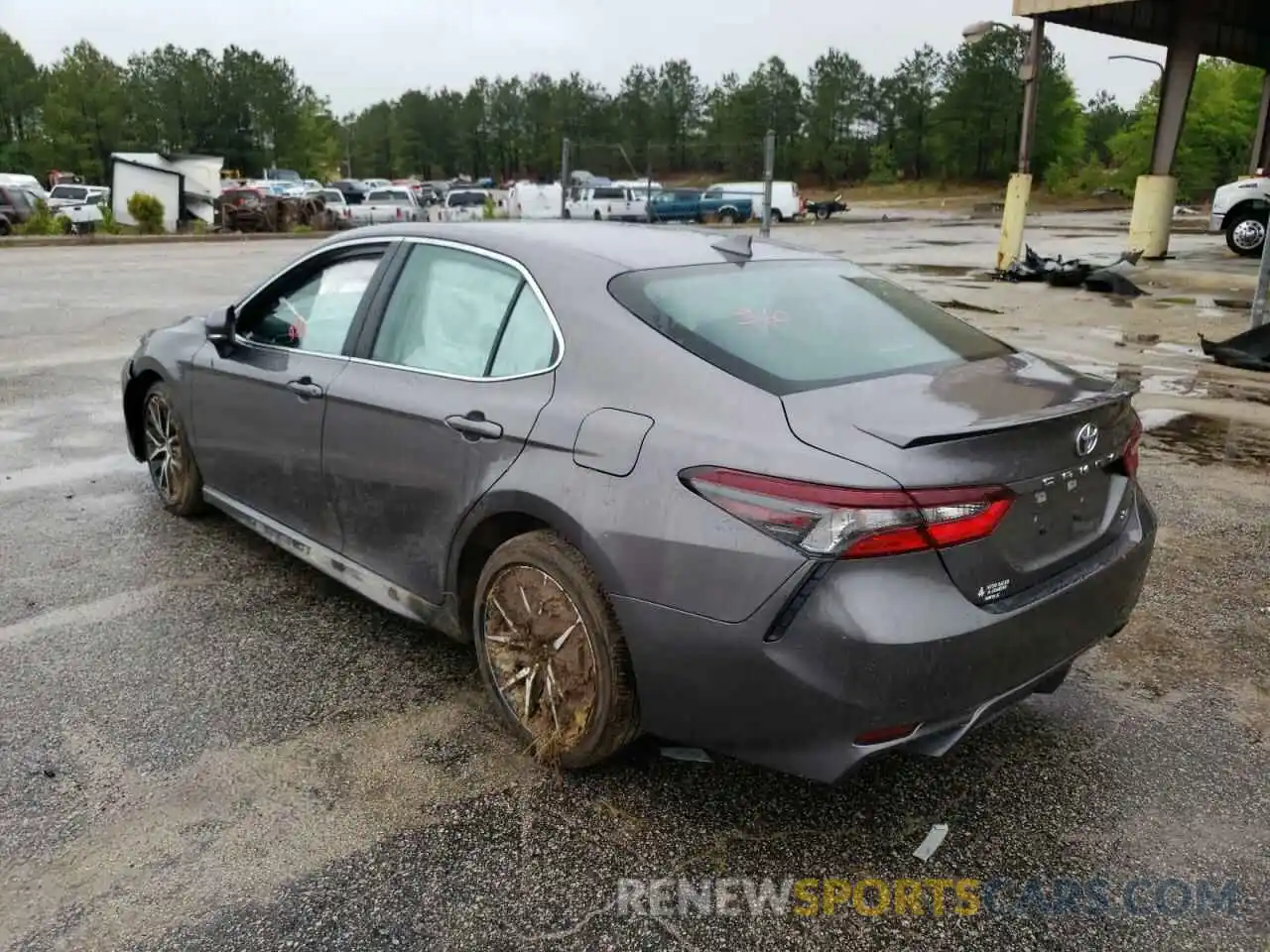 3 Photograph of a damaged car 4T1G11AK4NU633453 TOYOTA CAMRY 2022