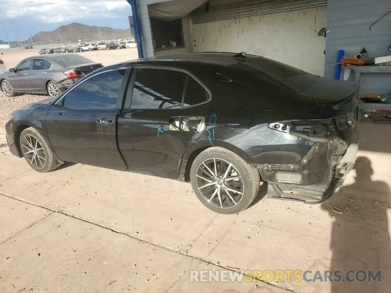 2 Photograph of a damaged car 4T1G11AK4NU661110 TOYOTA CAMRY 2022