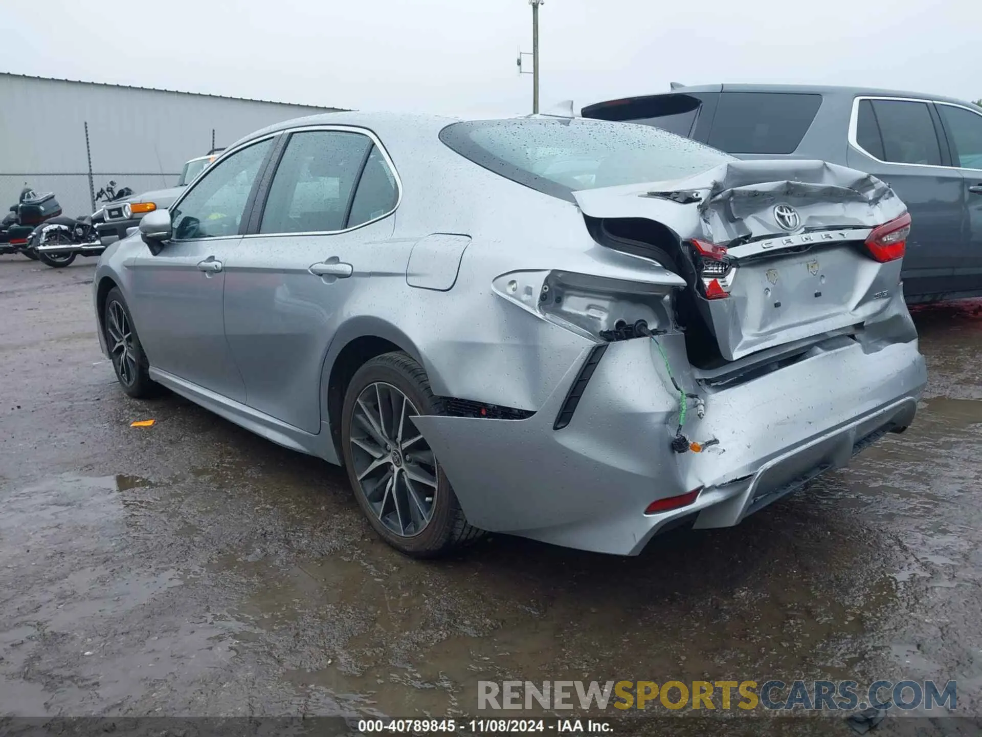 3 Photograph of a damaged car 4T1G11AK4NU661558 TOYOTA CAMRY 2022