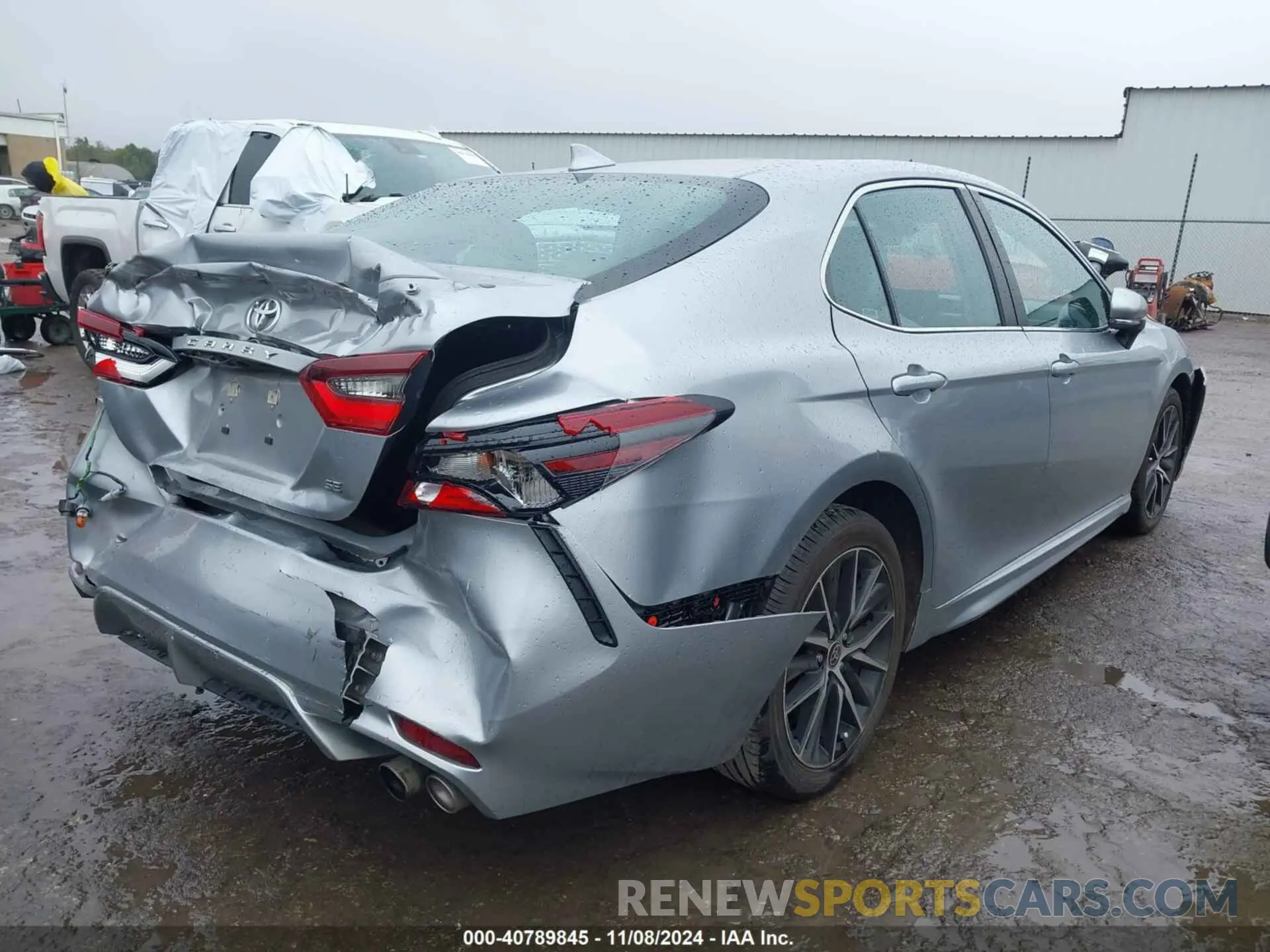 4 Photograph of a damaged car 4T1G11AK4NU661558 TOYOTA CAMRY 2022