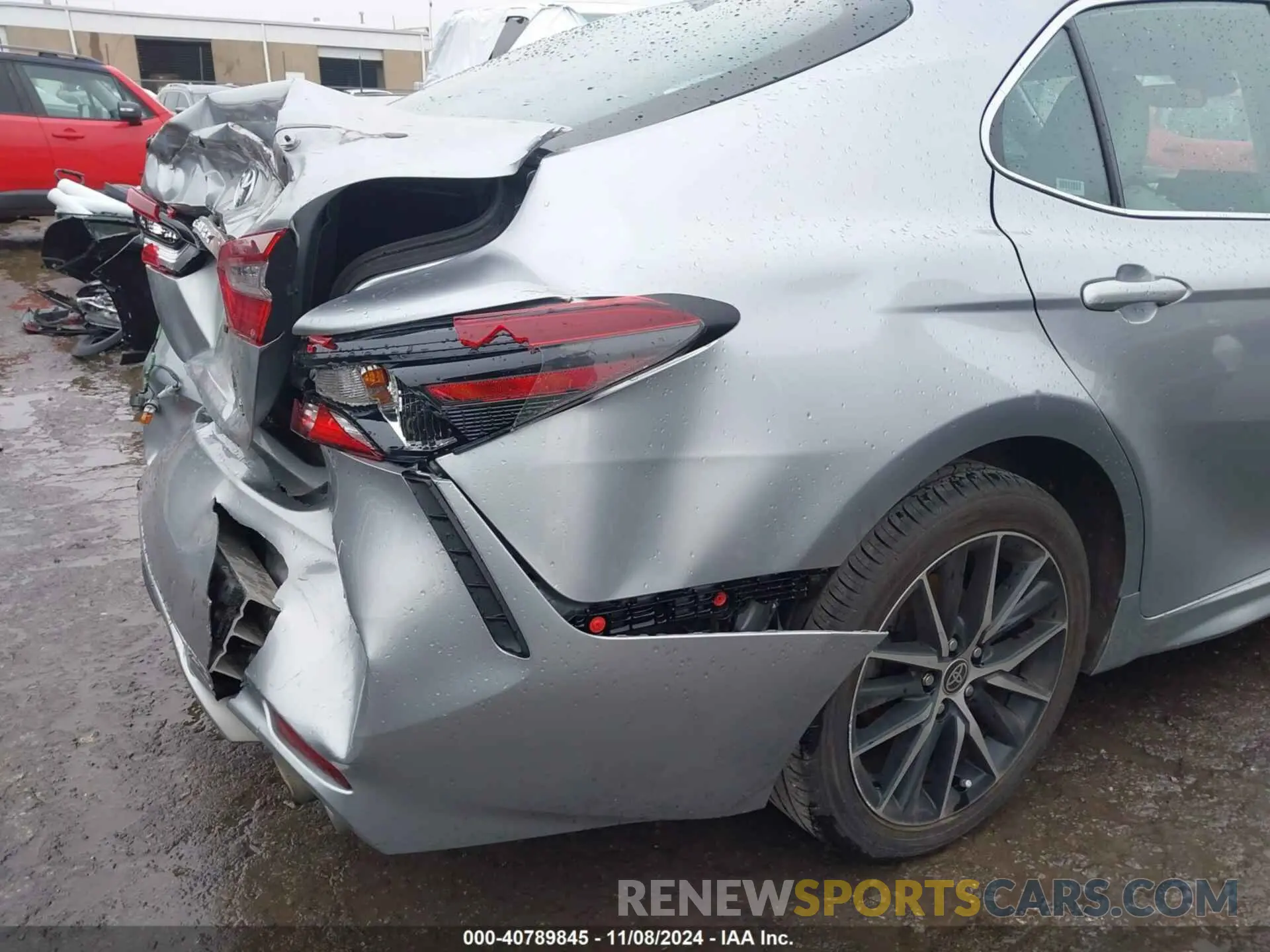 6 Photograph of a damaged car 4T1G11AK4NU661558 TOYOTA CAMRY 2022