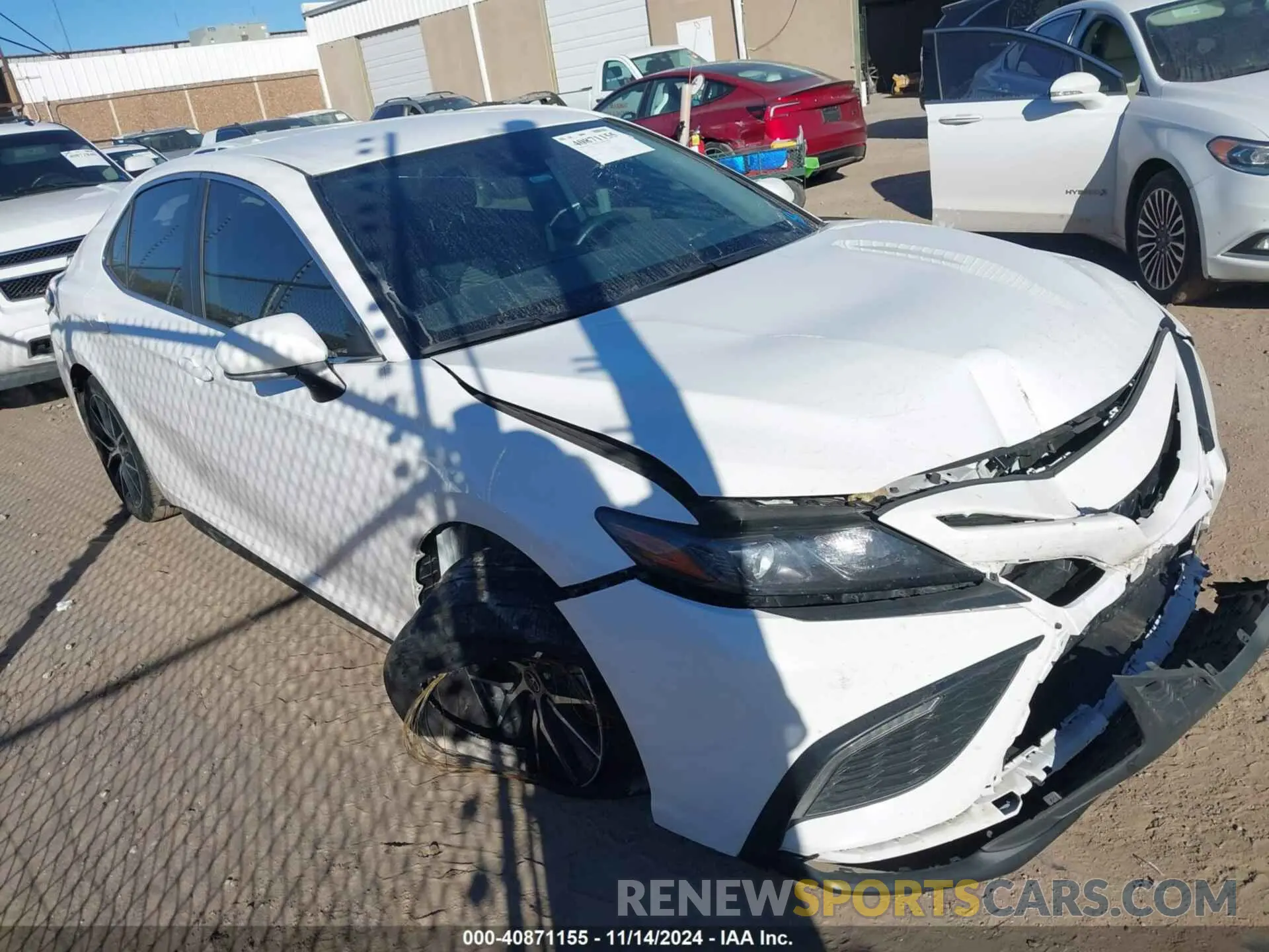 1 Photograph of a damaged car 4T1G11AK4NU662001 TOYOTA CAMRY 2022
