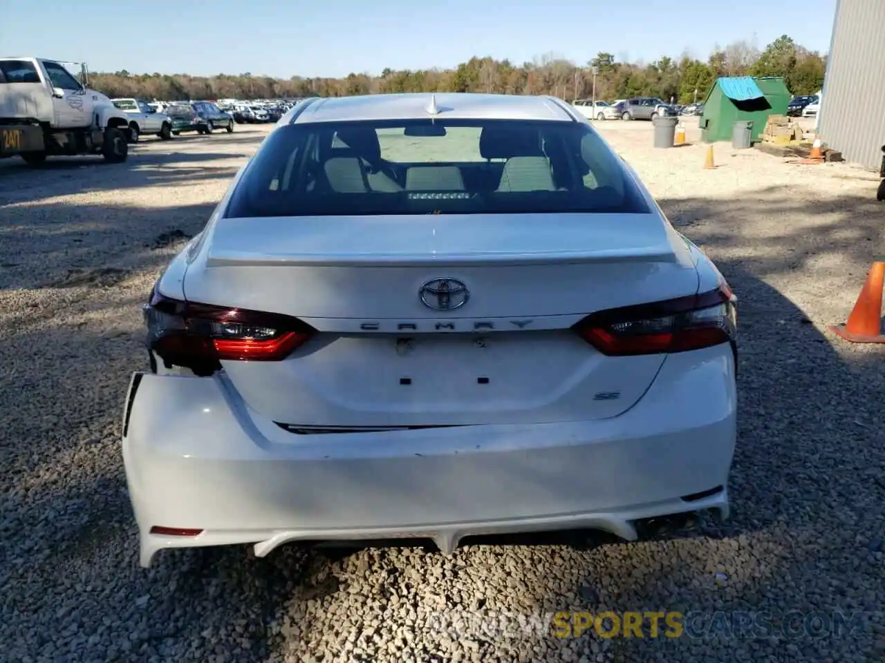 6 Photograph of a damaged car 4T1G11AK4NU662919 TOYOTA CAMRY 2022