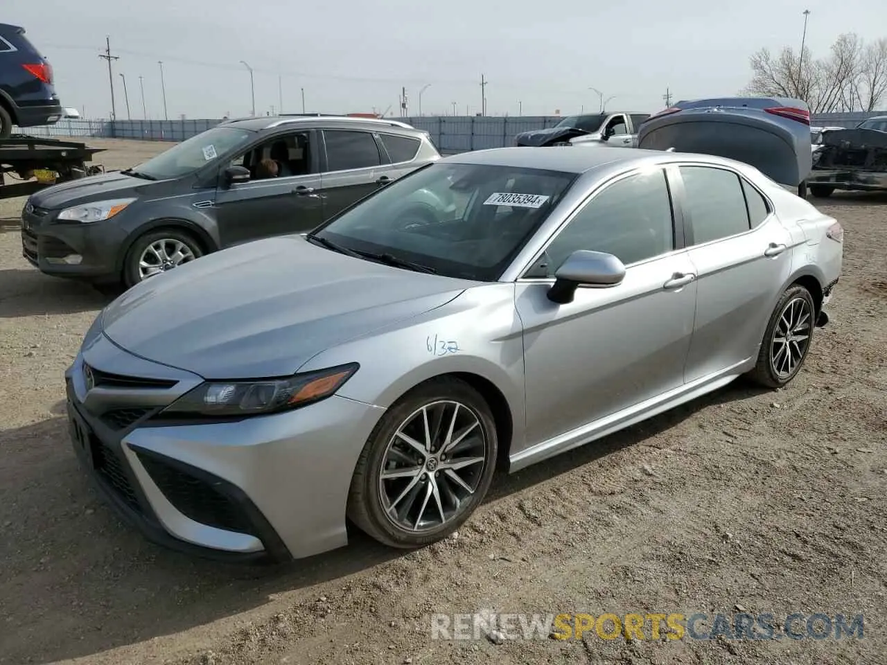 1 Photograph of a damaged car 4T1G11AK4NU667120 TOYOTA CAMRY 2022