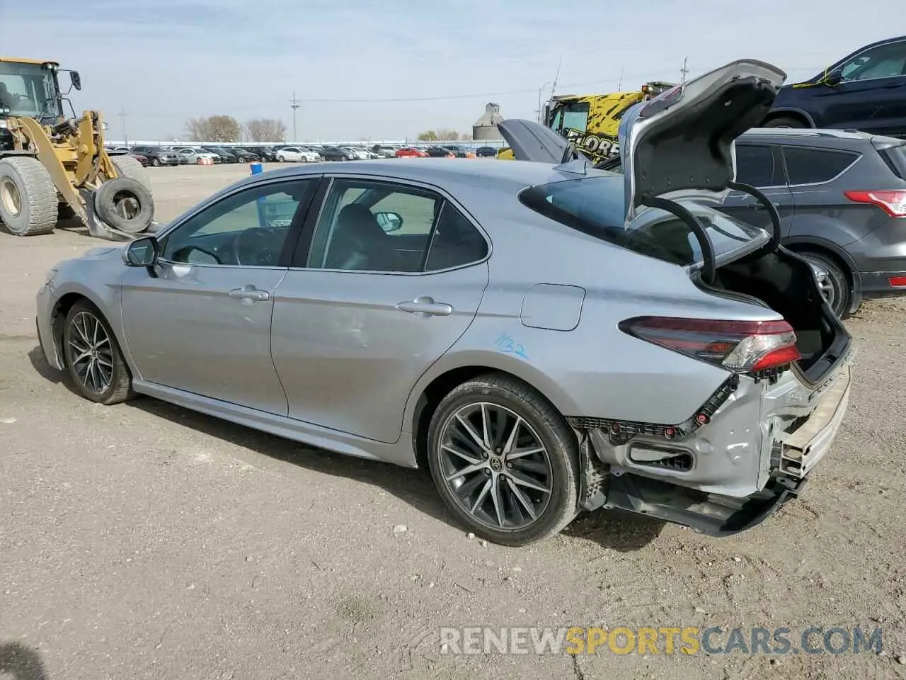 2 Photograph of a damaged car 4T1G11AK4NU667120 TOYOTA CAMRY 2022