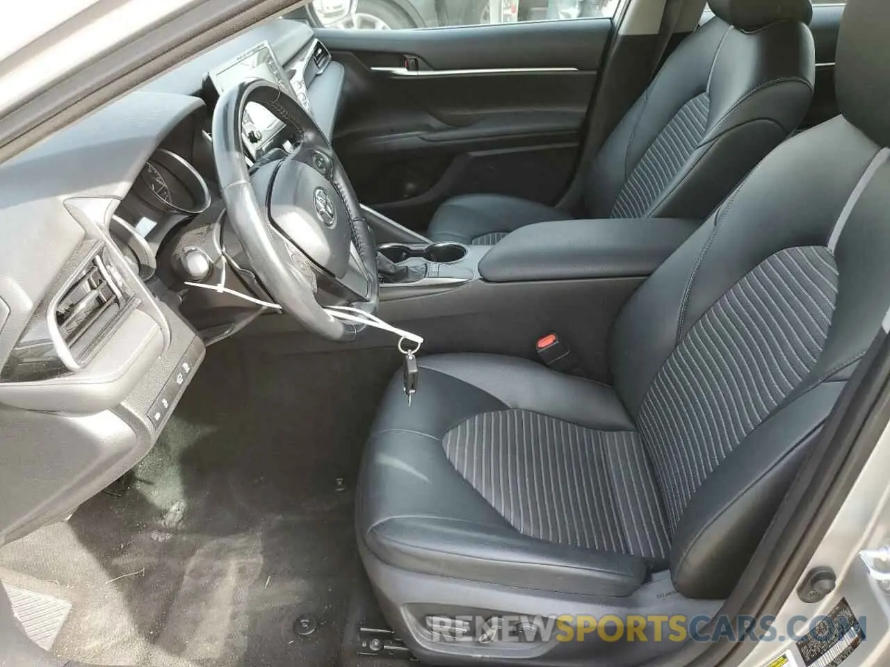 7 Photograph of a damaged car 4T1G11AK4NU667120 TOYOTA CAMRY 2022