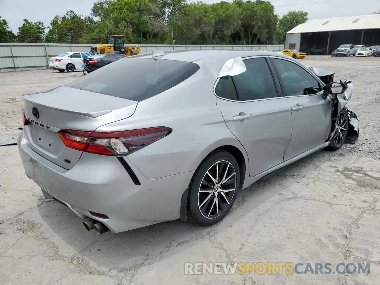 3 Photograph of a damaged car 4T1G11AK4NU673399 TOYOTA CAMRY 2022