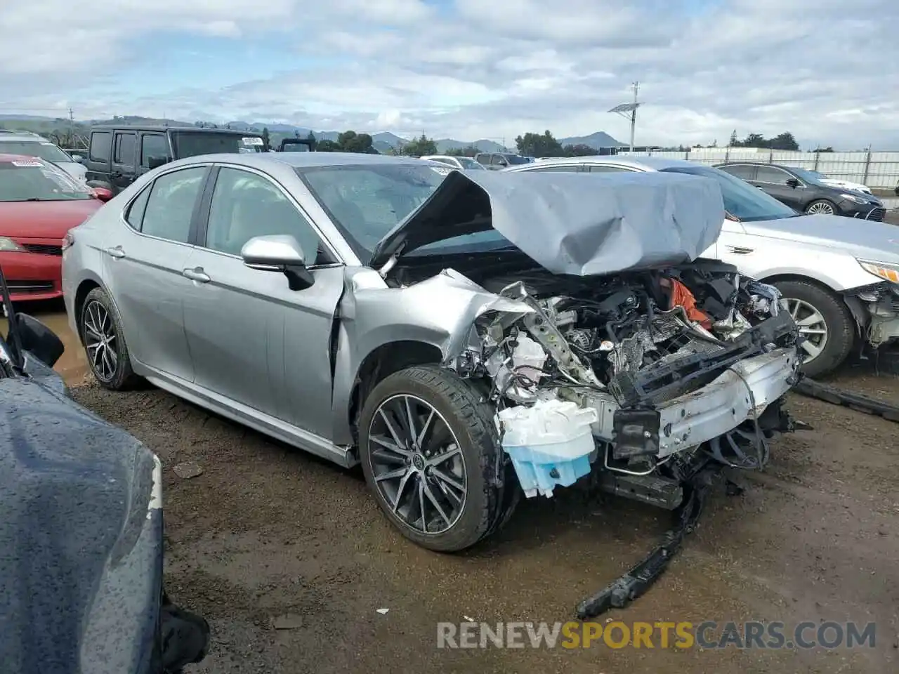 4 Photograph of a damaged car 4T1G11AK4NU679543 TOYOTA CAMRY 2022