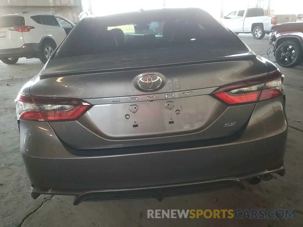 6 Photograph of a damaged car 4T1G11AK4NU680482 TOYOTA CAMRY 2022